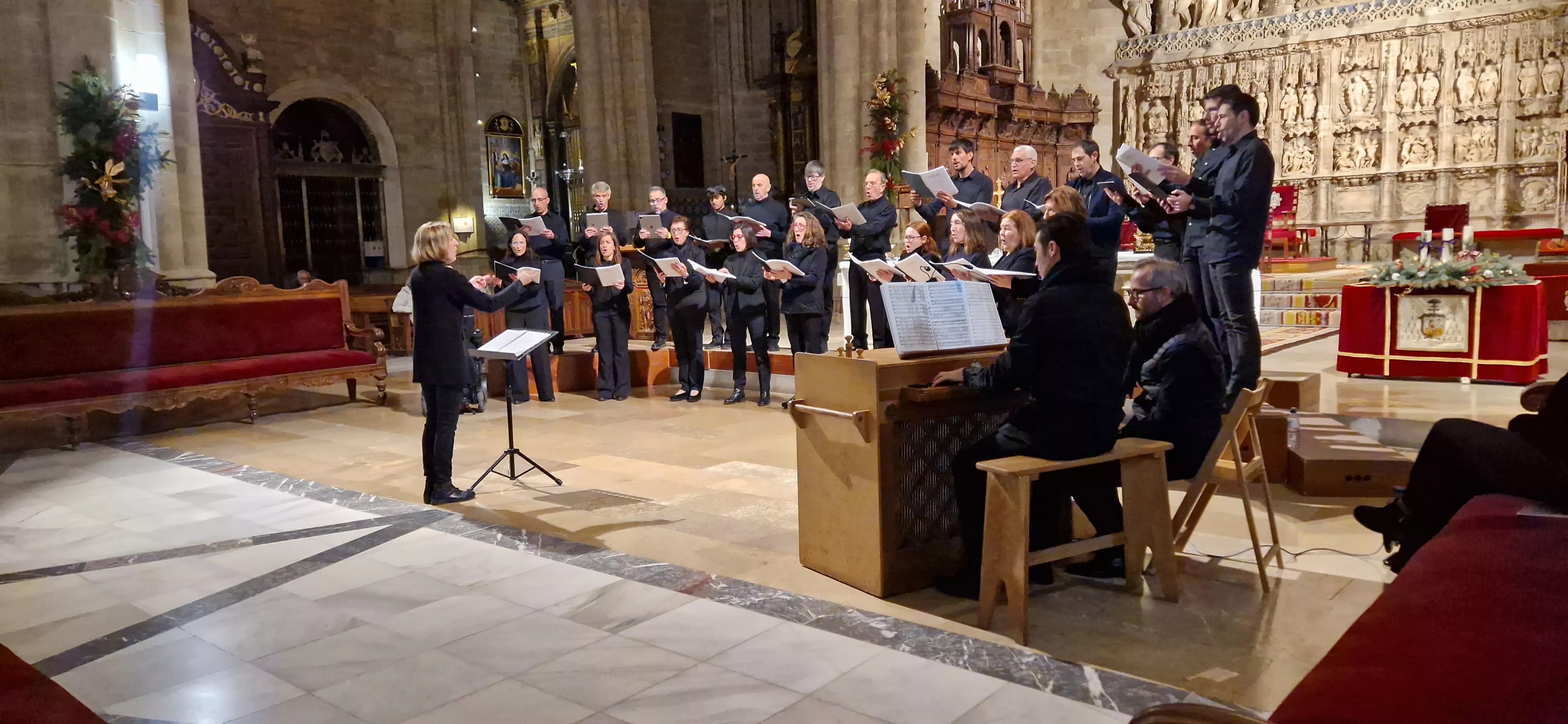 Concierto de Navidad del Campus de Huesca con la Coral Oscense. Foto Myriam Martínez