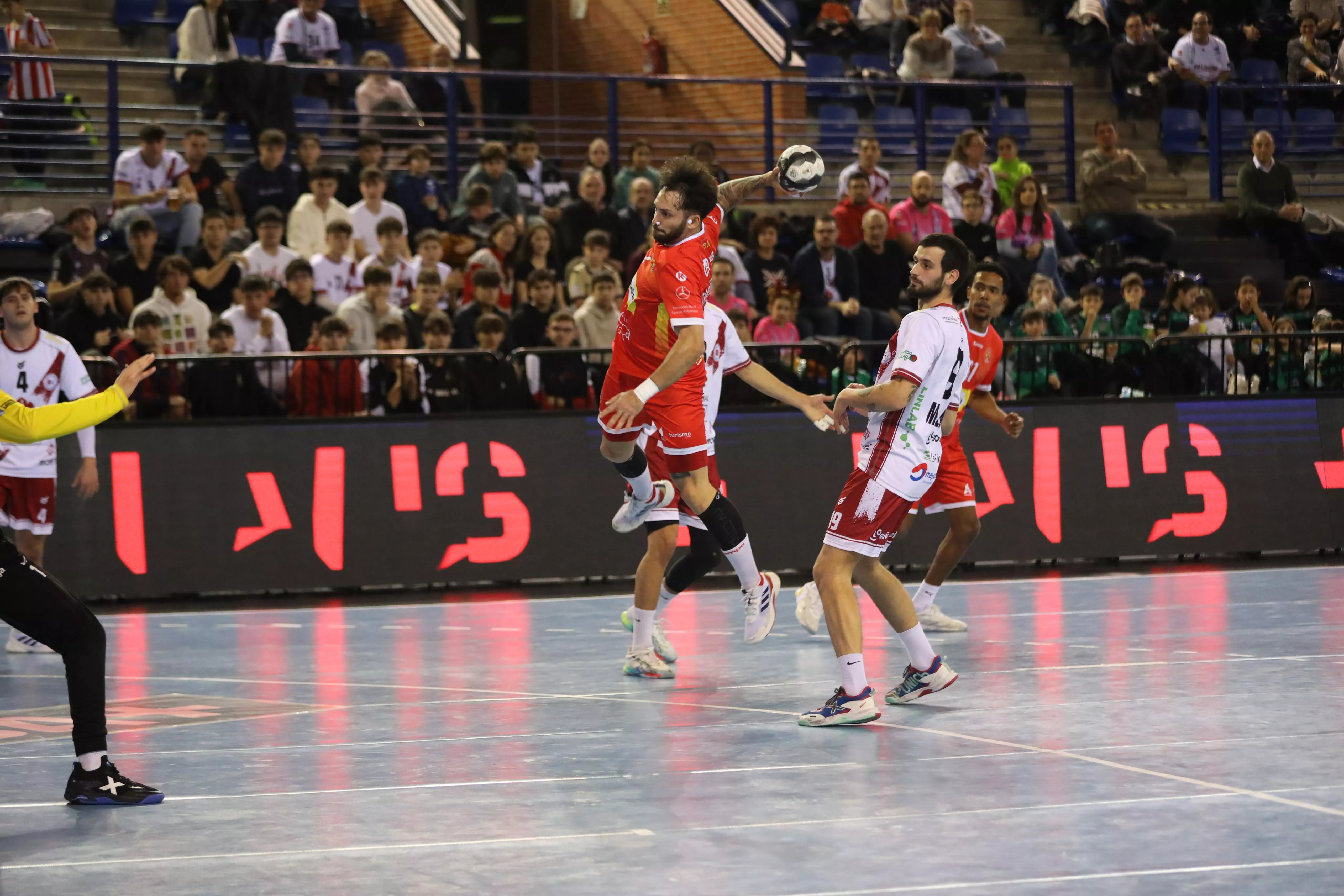 Nolasco: "Nos hemos dejado el alma, no hemos dado el partido nunca por perdido"