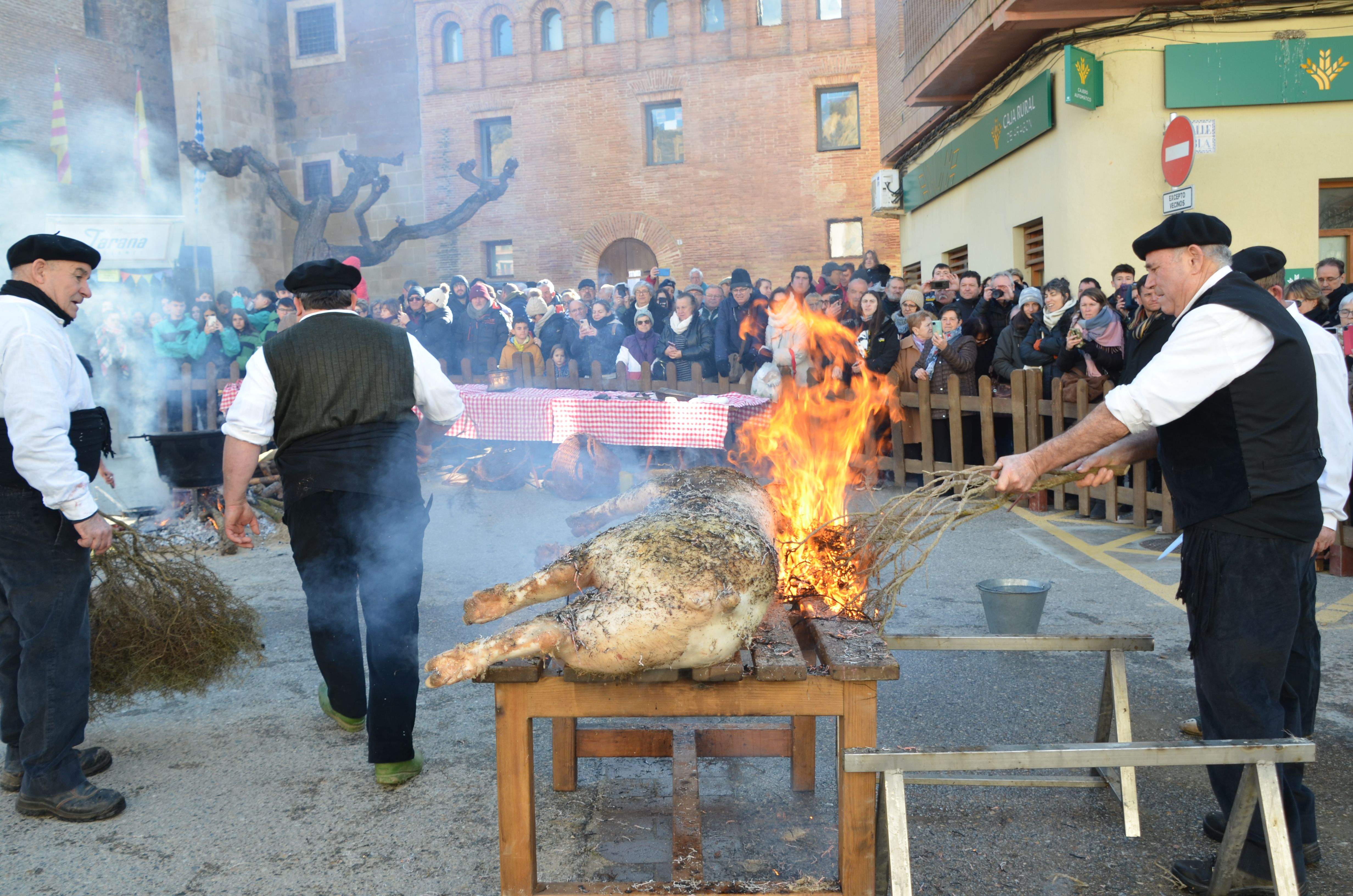 Imágenes de la Festa del Tossino de Albelda. Foto: Somos Litera