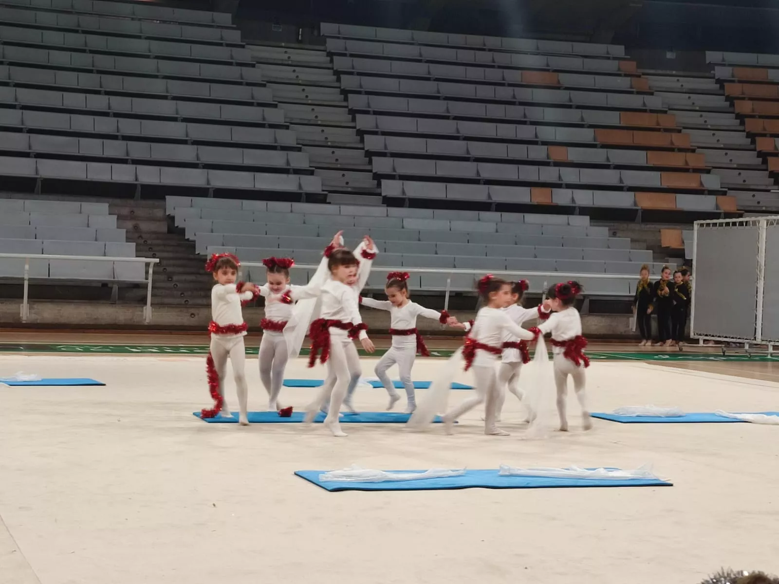 Exhibición de Navidad del Club 90.