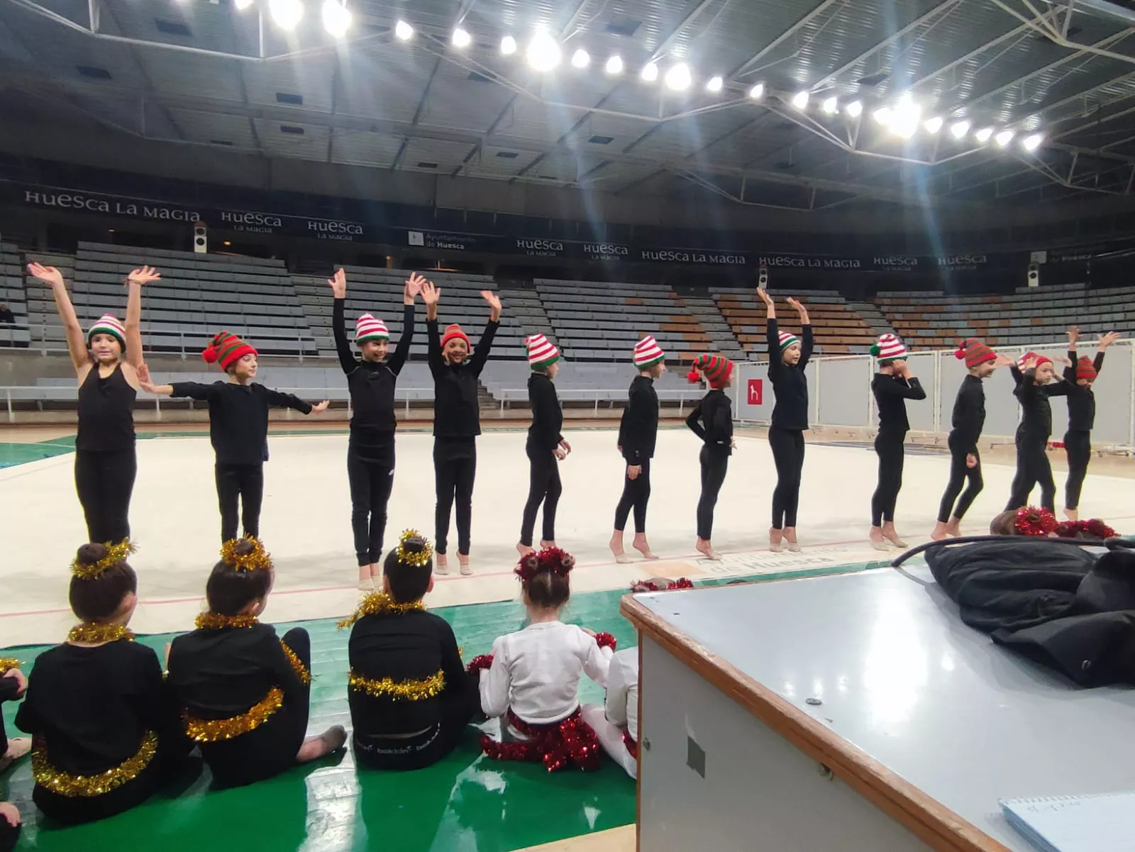 Exhibición de Navidad del Club 90.