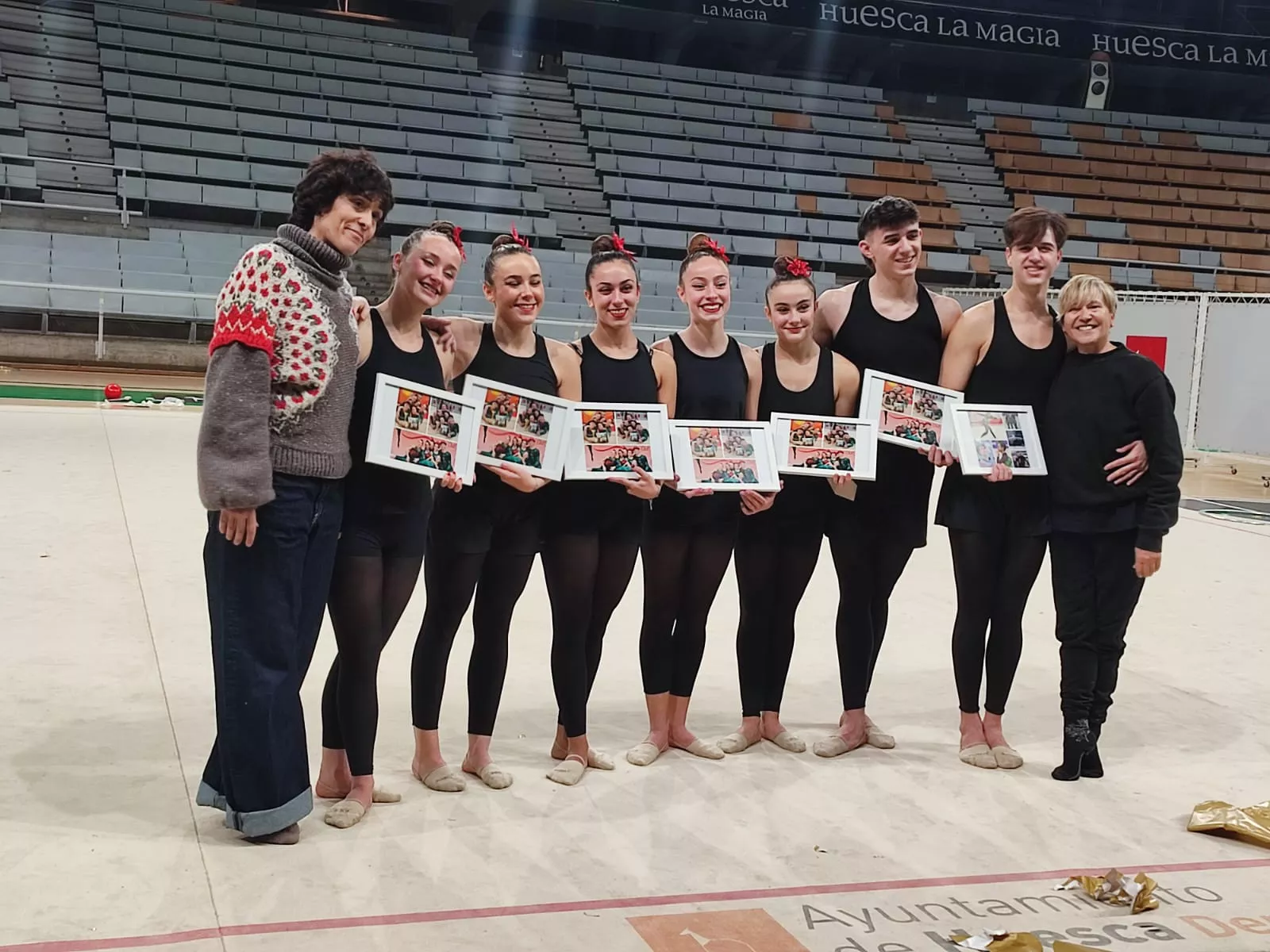 Exhibición de Navidad del Club 90.