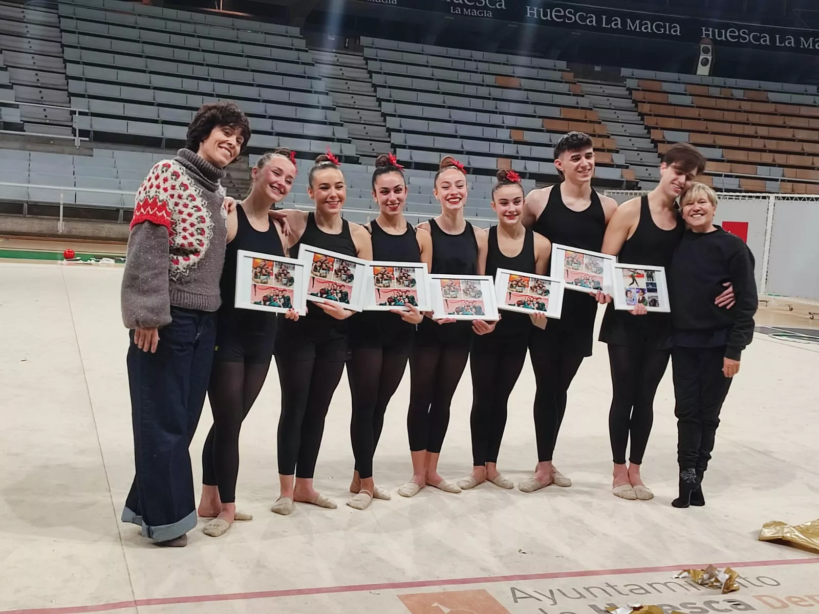 Exhibición de Navidad del Club 90.