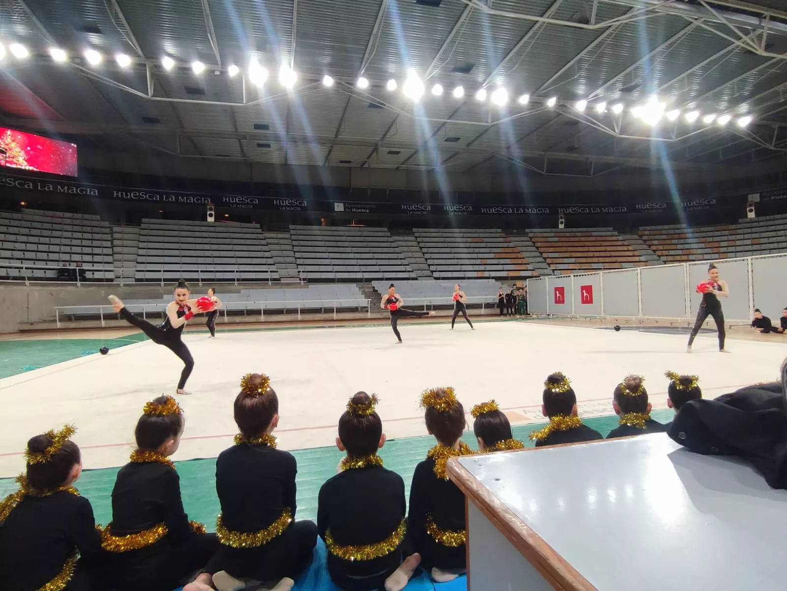 Exhibición de Navidad del Club 90.