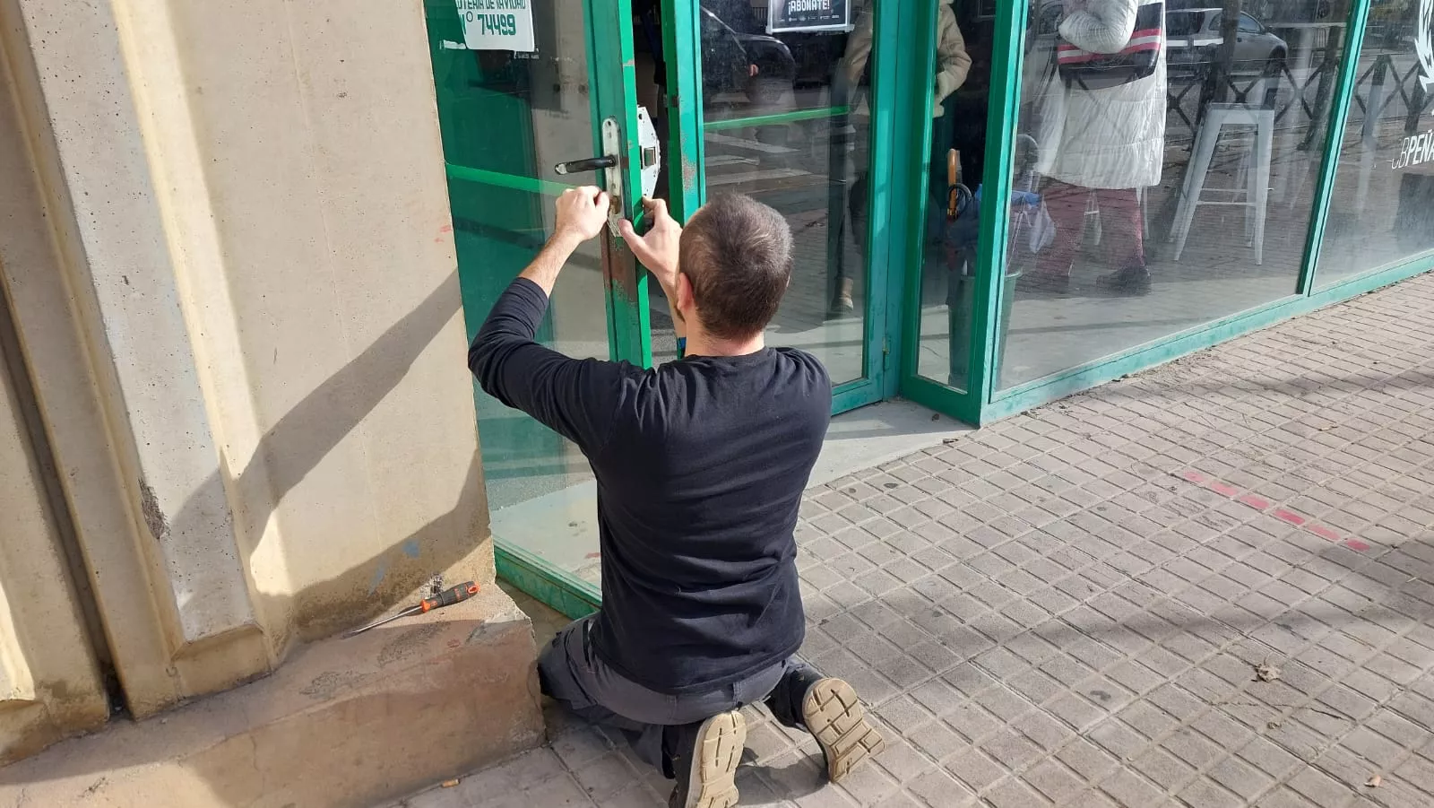 Cambio de cerradura en el Center. El Peñas ya tiene las llaves