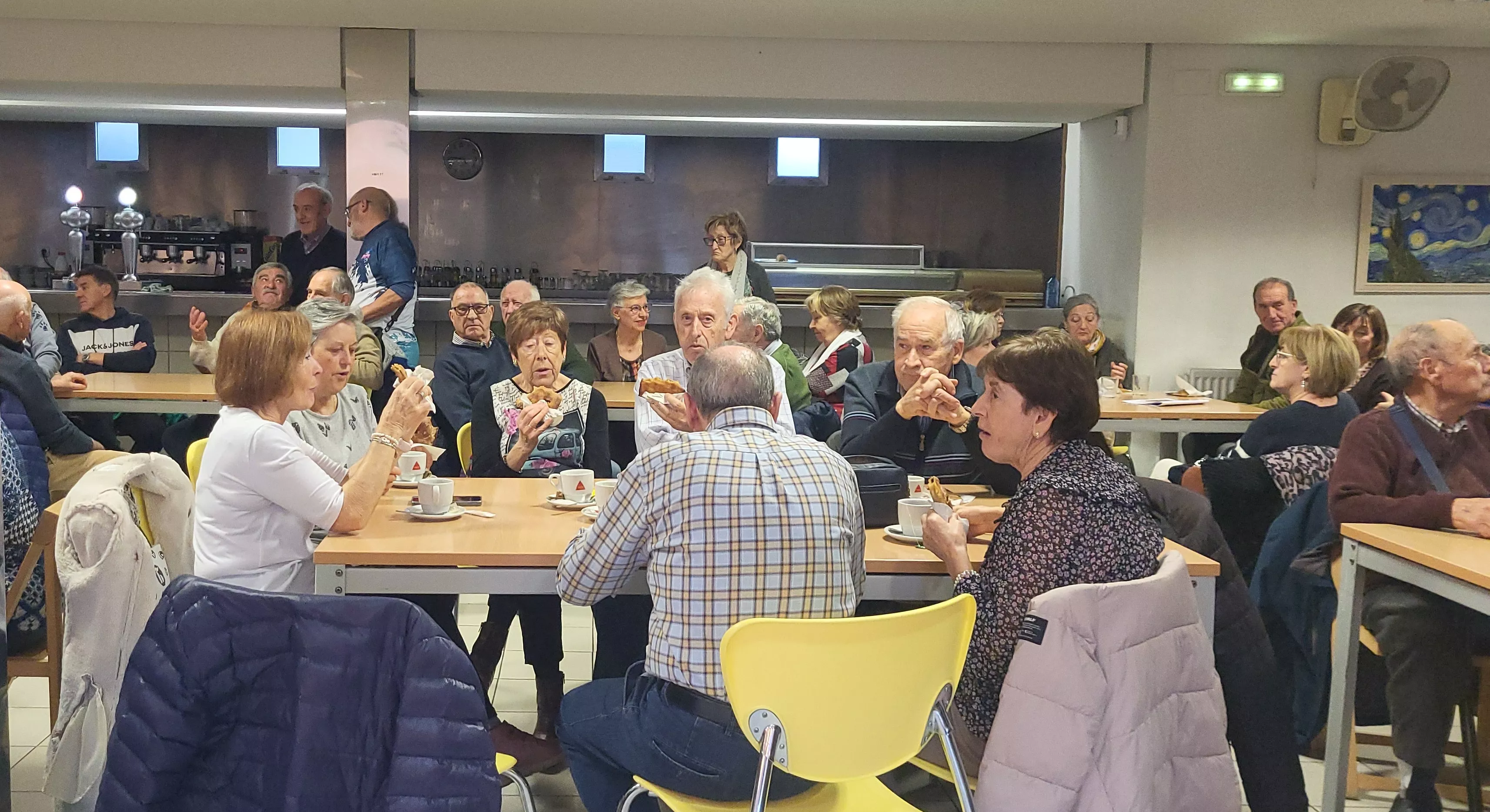 Celebración de Navidad en el Hogar de Personas Mayores de Huesca. Foto Mercedes Manterola