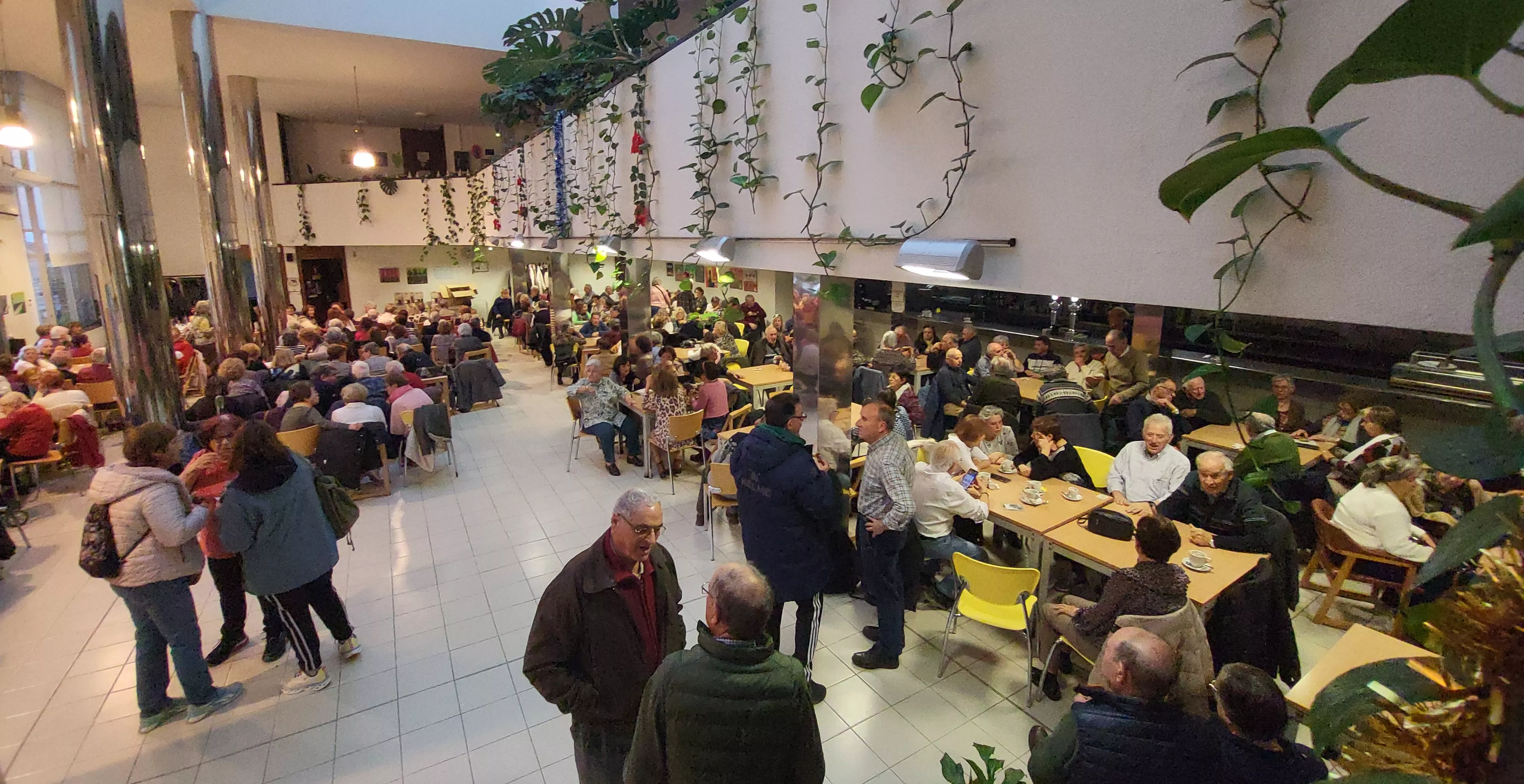 Celebración de Navidad en el Hogar de Personas Mayores de Huesca. Foto Mercedes Manterola
