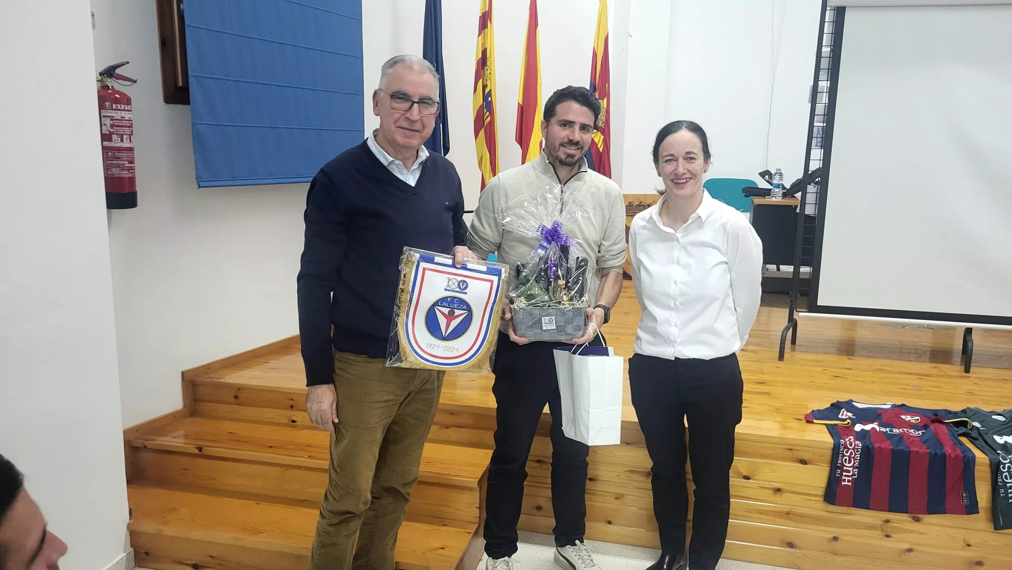 Santiago Vilella, Adrián Sipán y Noelia Vizcarra.