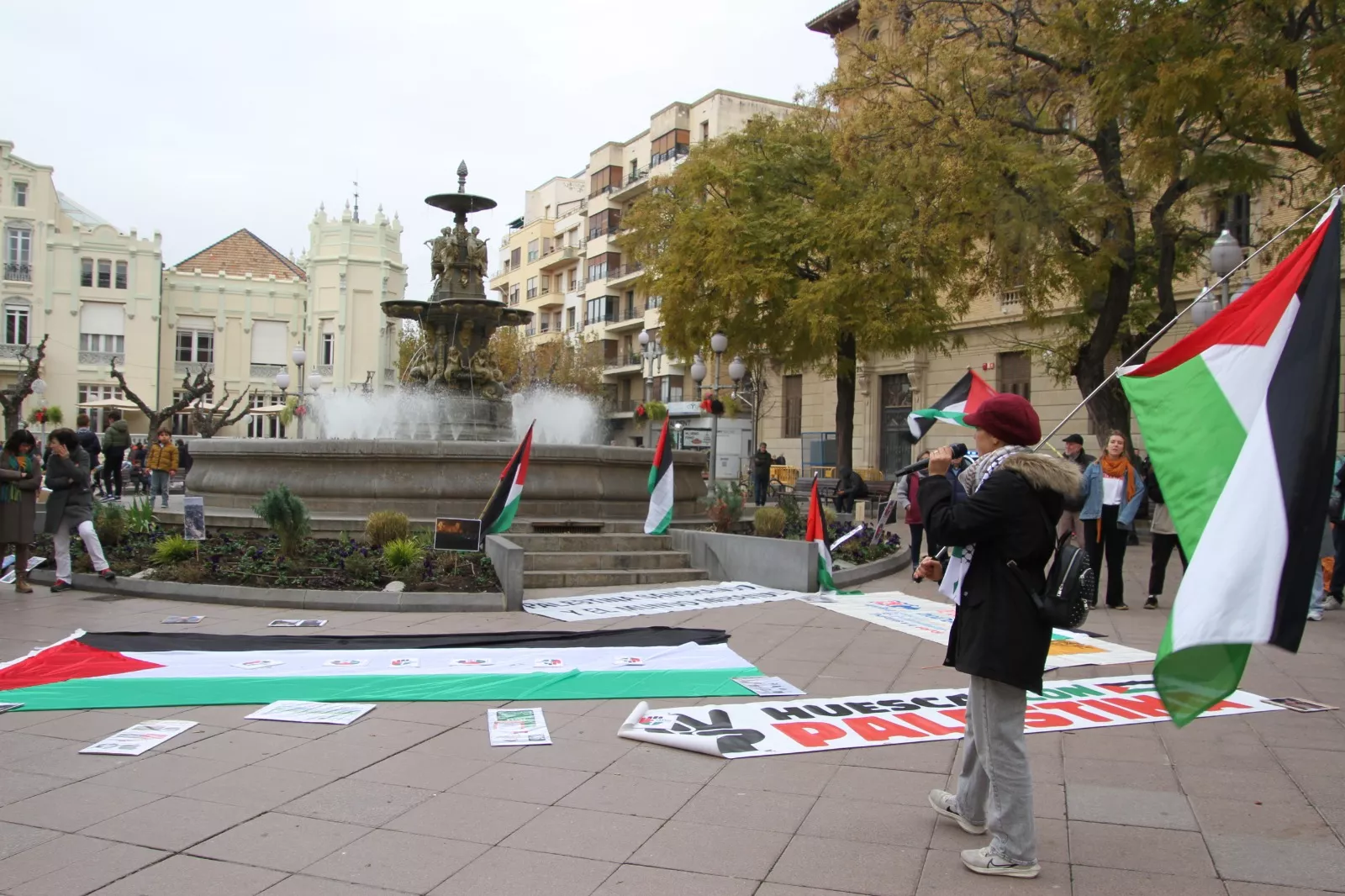 Concentración en Huesca por el cese del genocidio en Palestina. Foto Carlos Neofato