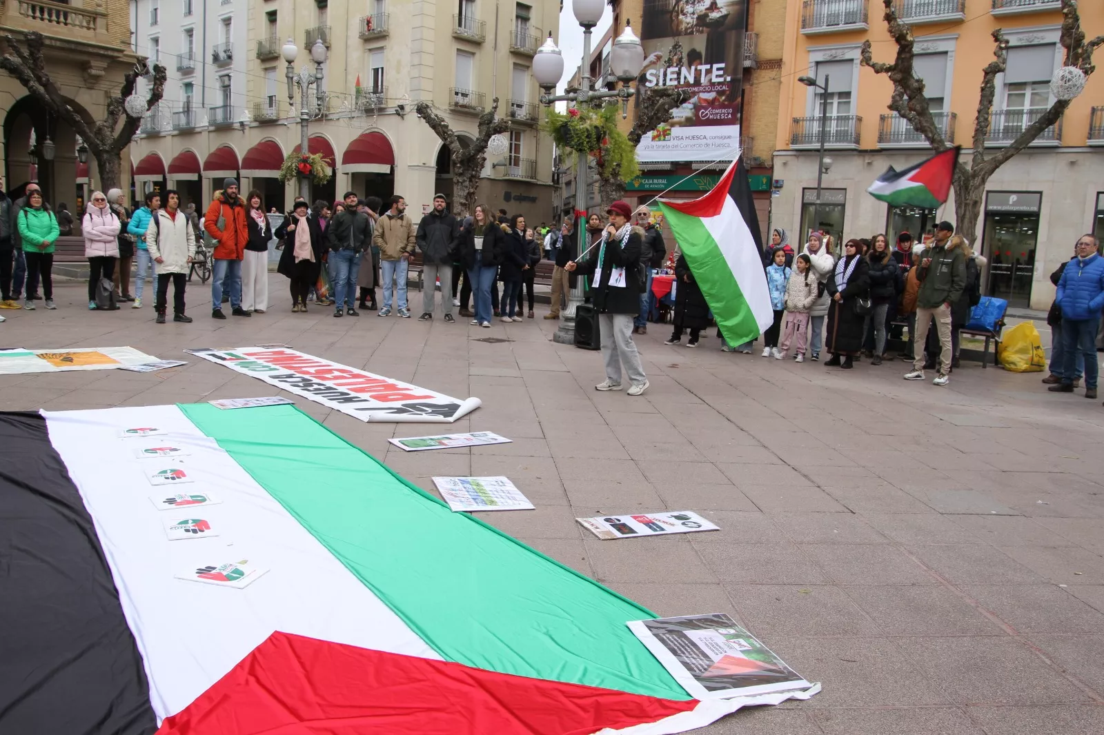 Concentración en Huesca por el cese del genocidio en Palestina. Foto Carlos Neofato