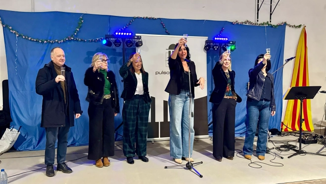 Brindis navideño del programa Sácame a bailar.