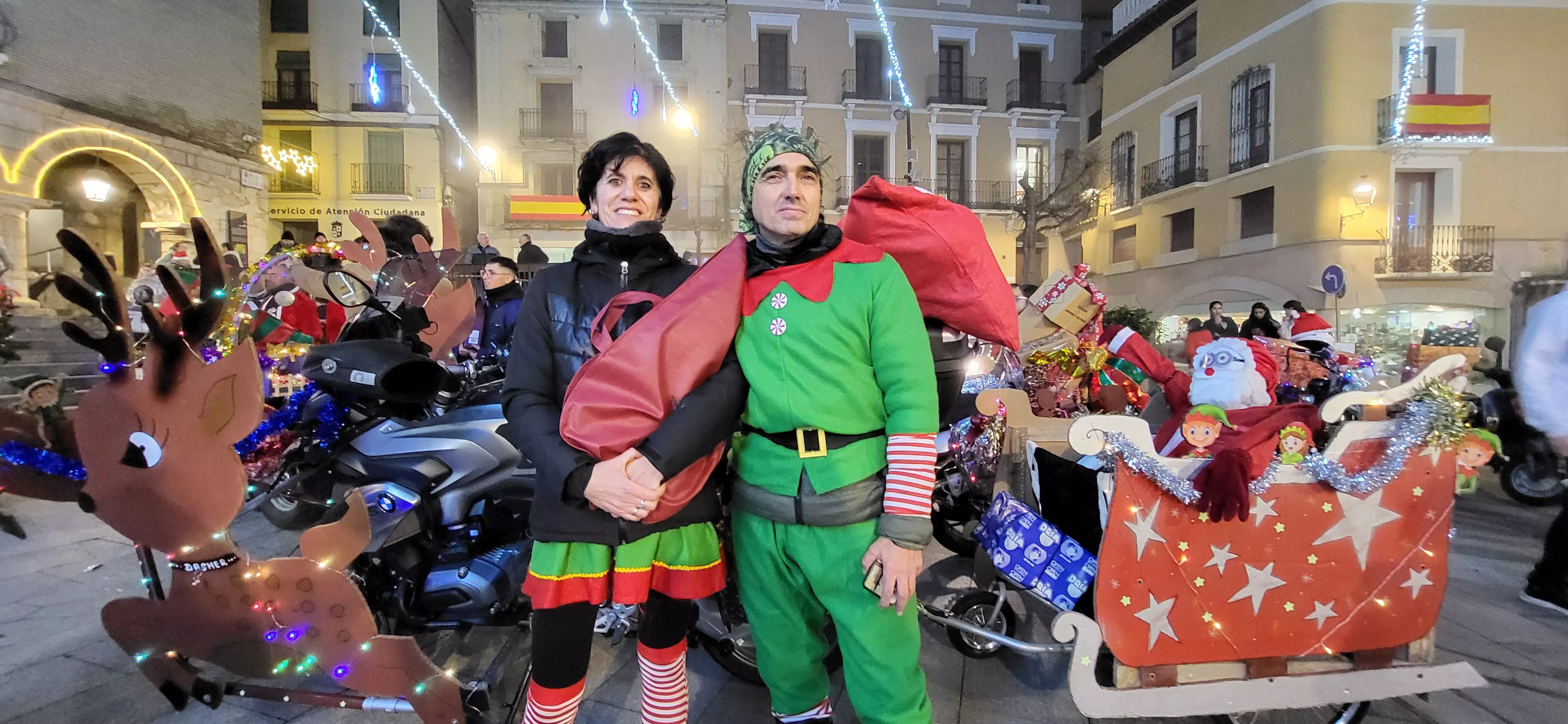 Celebración de la la VIII Papanoelada Motera de Monzón. Foto Mercedes Manterola