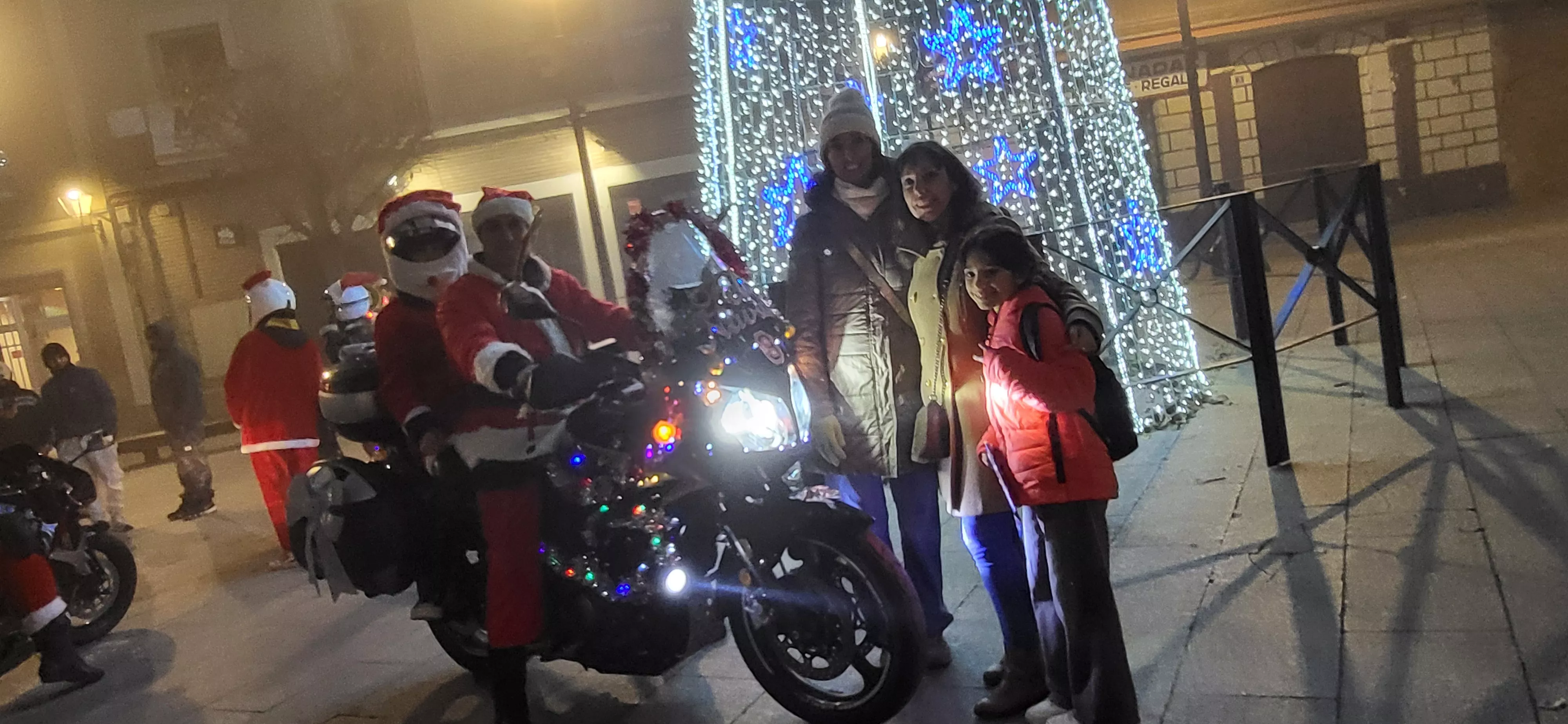 Celebración de la la VIII Papanoelada Motera de Monzón. Foto Mercedes Manterola