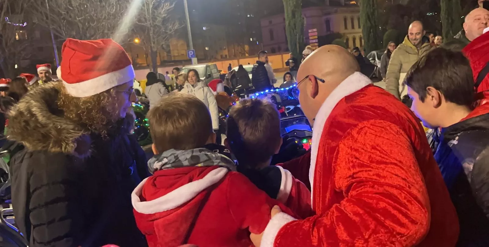 Celebración de la la VIII Papanoelada Motera de Monzón. Foto Mercedes Manterola