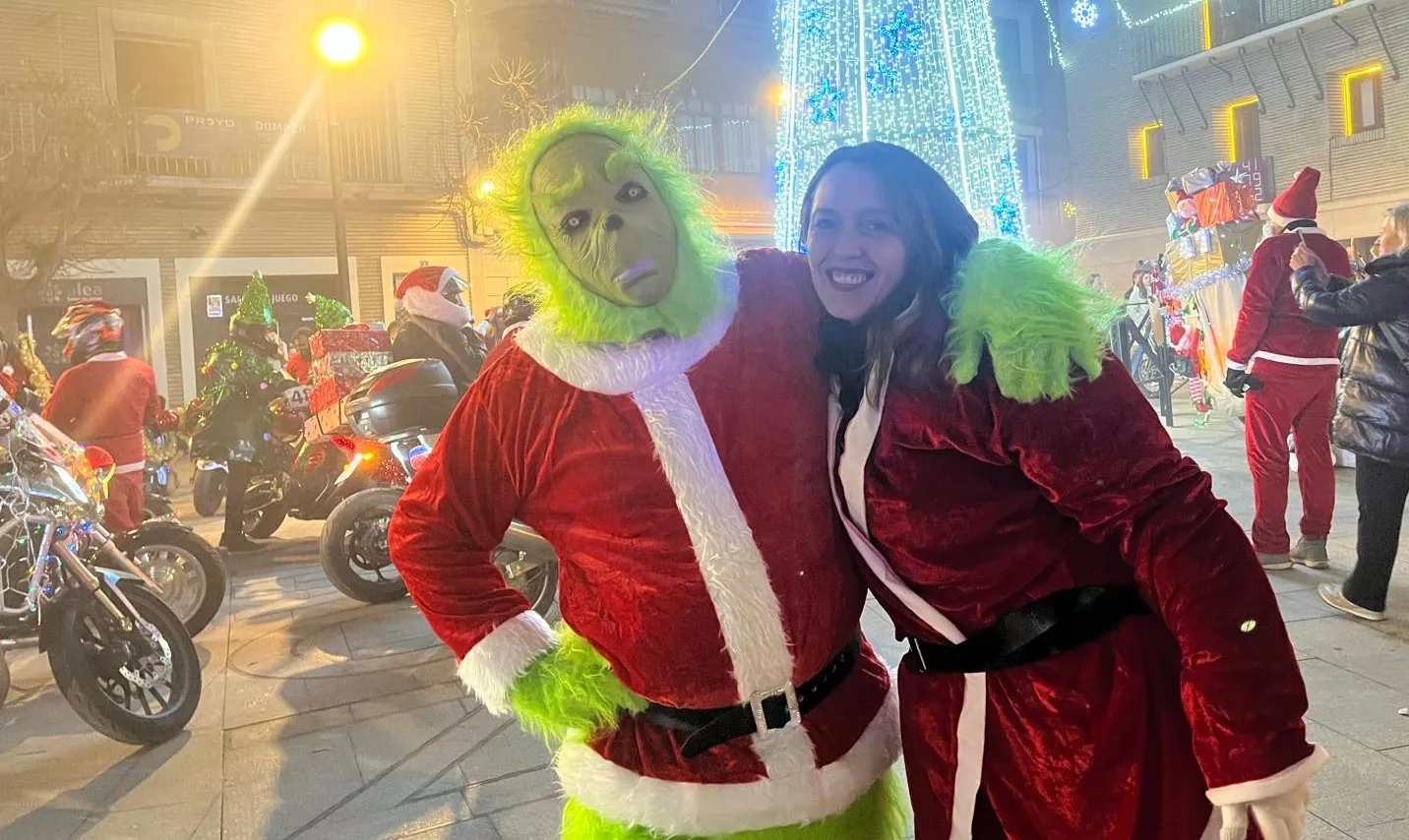 Celebración de la la VIII Papanoelada Motera de Monzón. Foto Mercedes Manterola