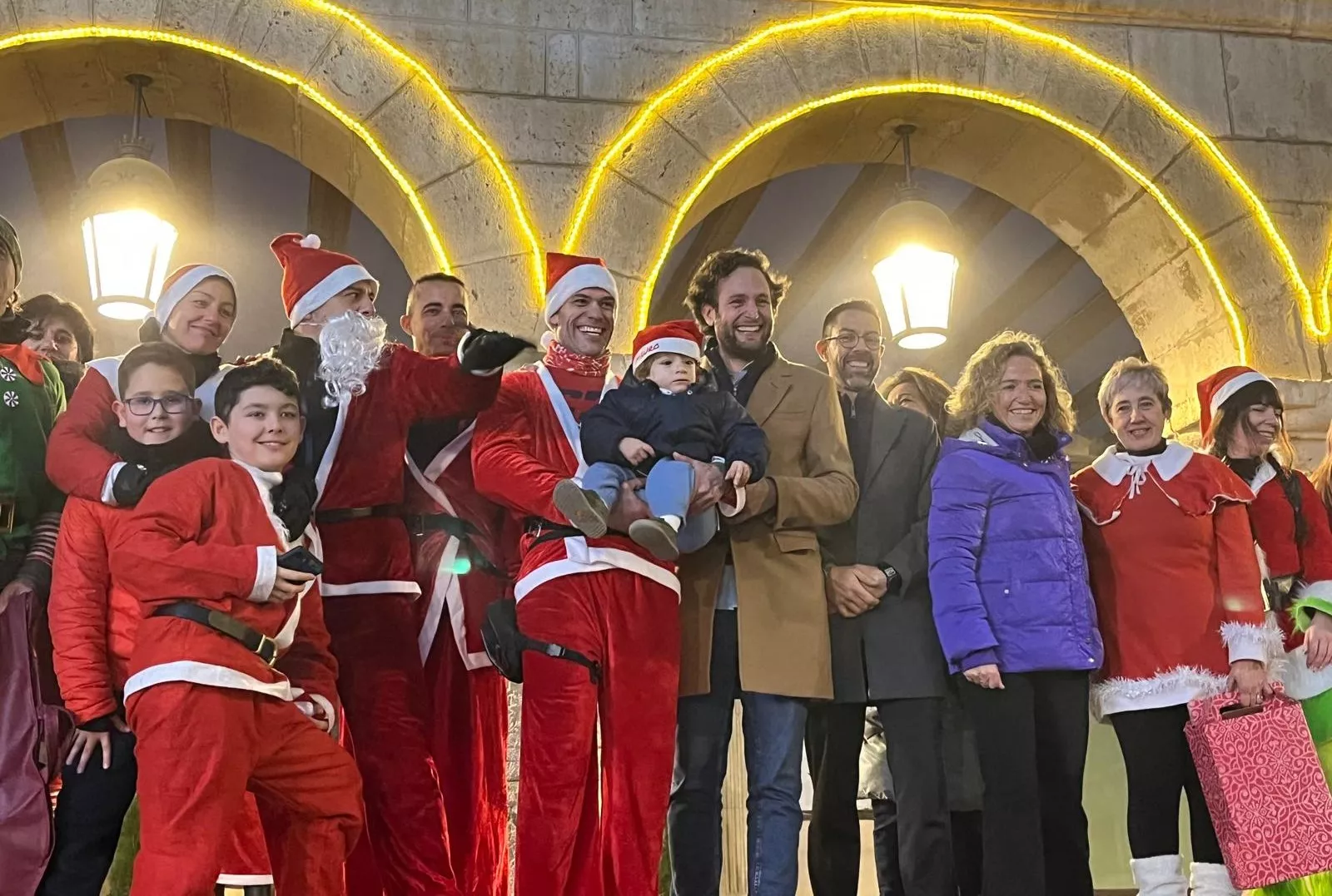 Celebración de la la VIII Papanoelada Motera de Monzón. Foto Mercedes Manterola