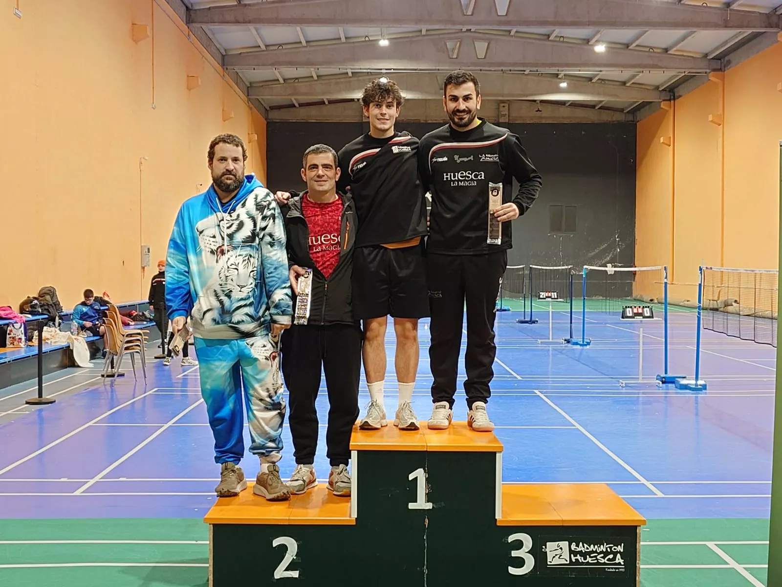 Bádminton Huesca dominó el torneo oscense.