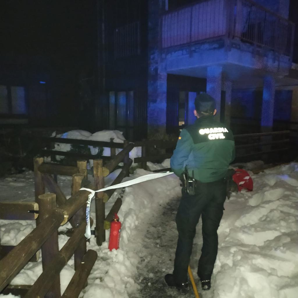 Incendio en la urbanización Argualas de Panticosa