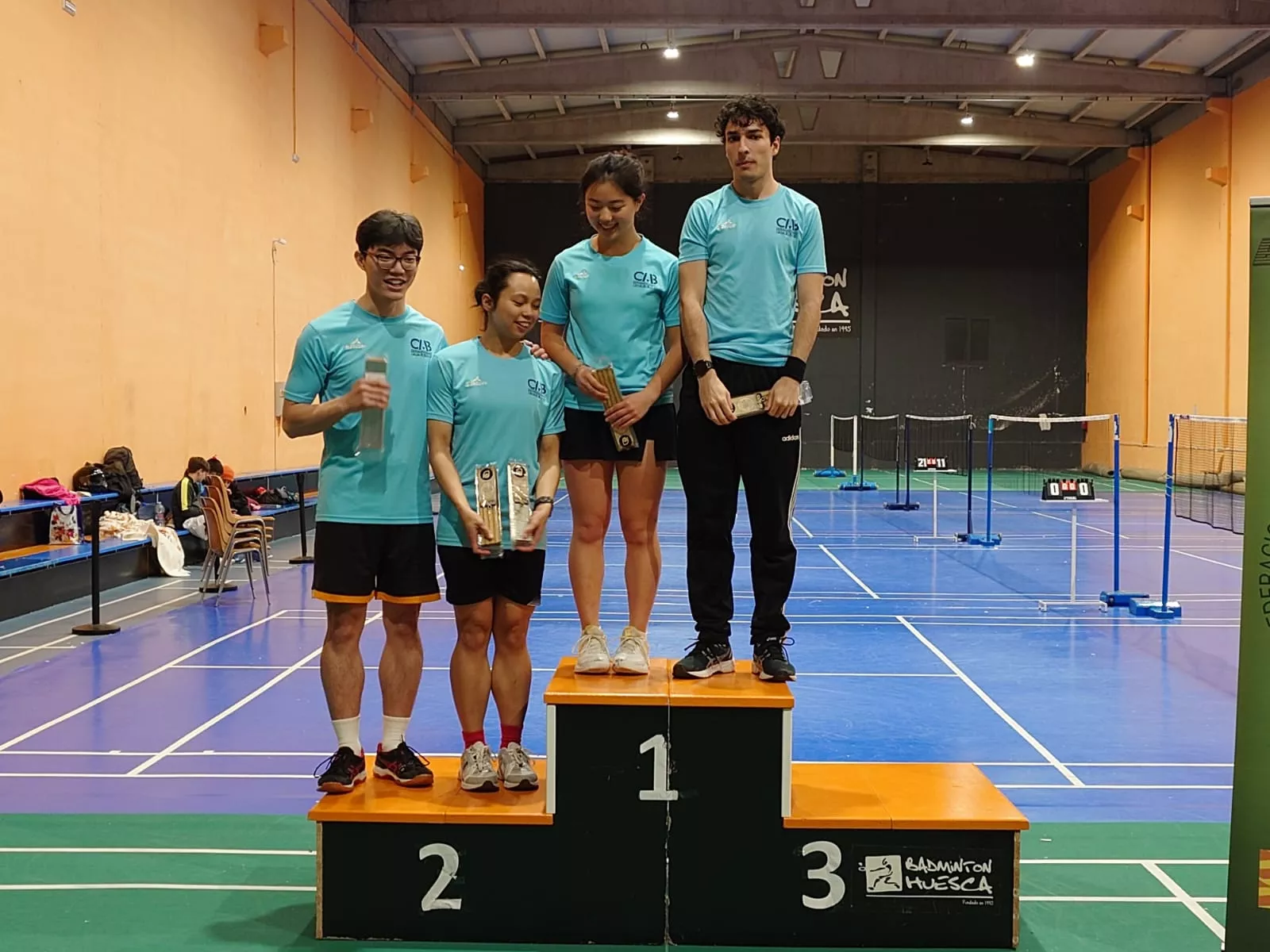 Torneo Badminton de Huesca.