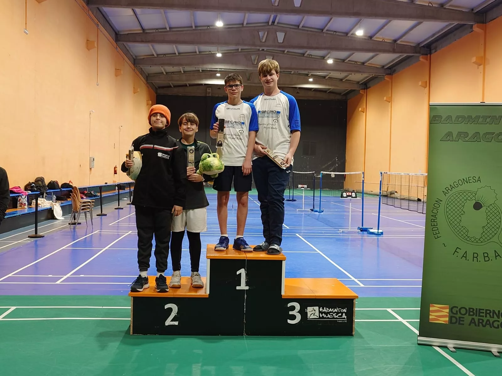 Torneo Badminton de Huesca.