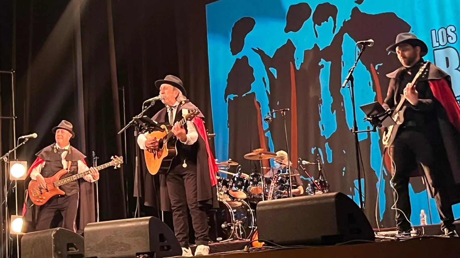 Concierto de Los Brincos en el Teatro Olimpia de Huesca. Foto Mercedes Manterola