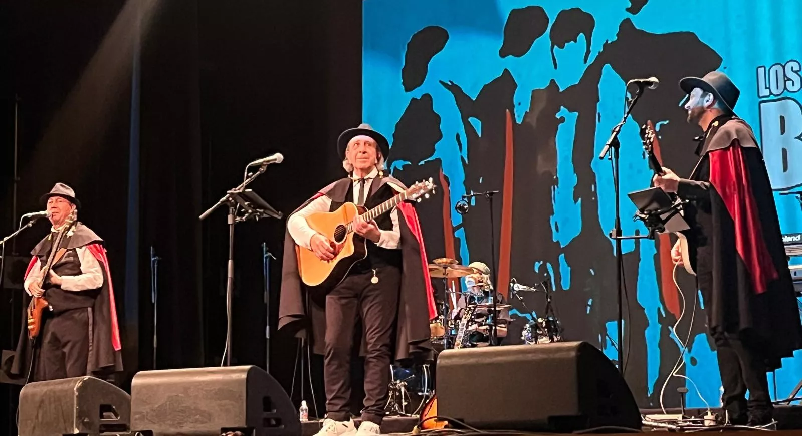 Concierto de Los Brincos en el Teatro Olimpia de Huesca. Foto Mercedes Manterola