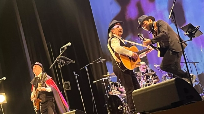 Concierto de Los Brincos en el Teatro Olimpia de Huesca. Foto Mercedes Manterola