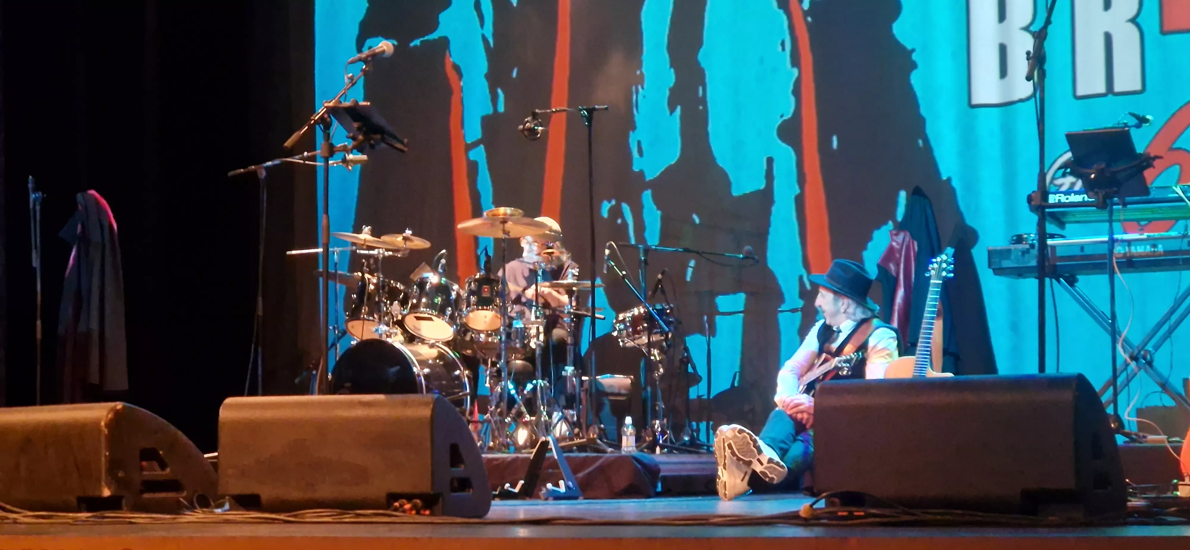 Concierto de Los Brincos en el Teatro Olimpia de Huesca. Foto Myriam Martínez