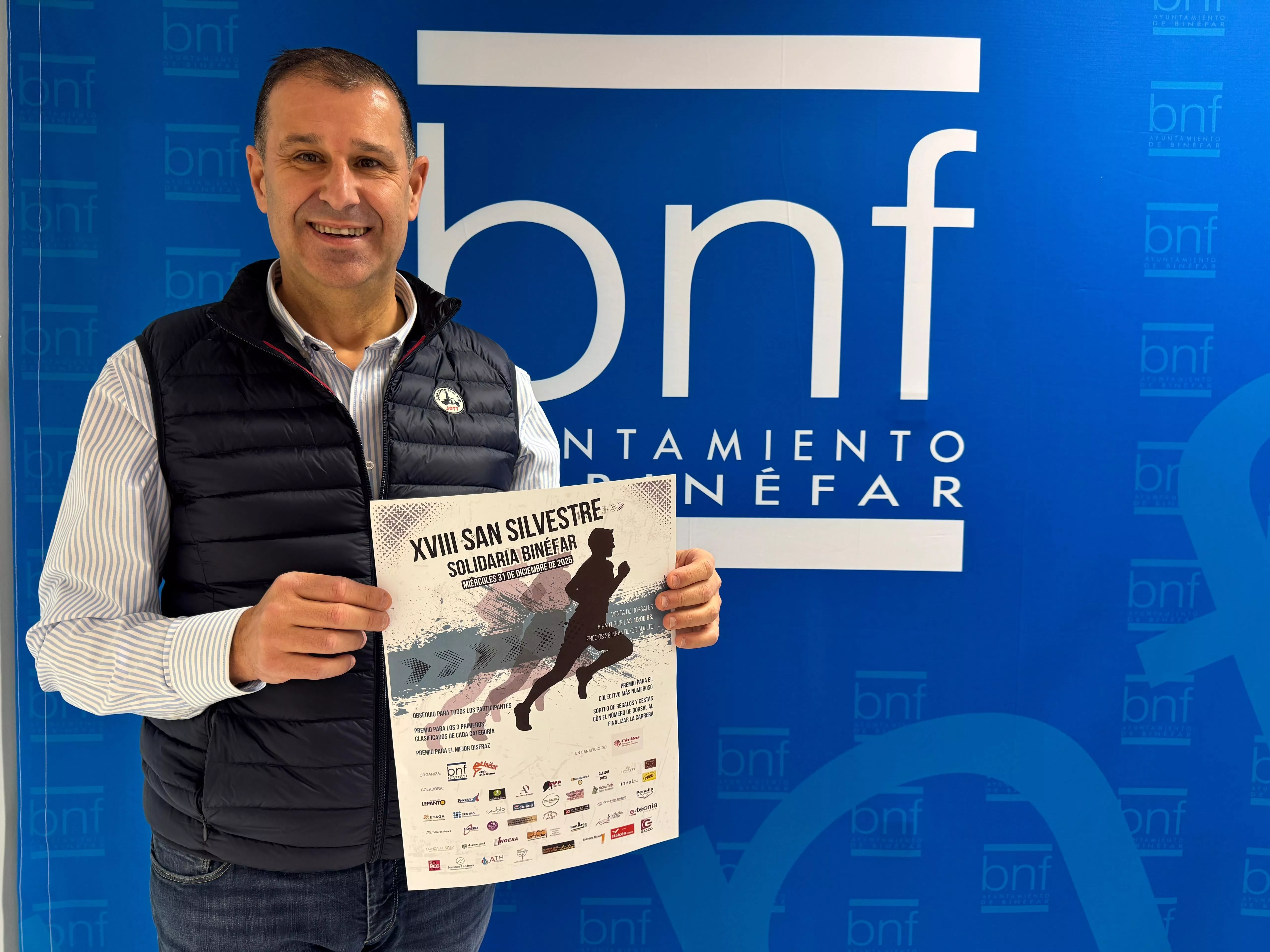 Sergio Serra en la presentación de la San Silvestre de Binéfar