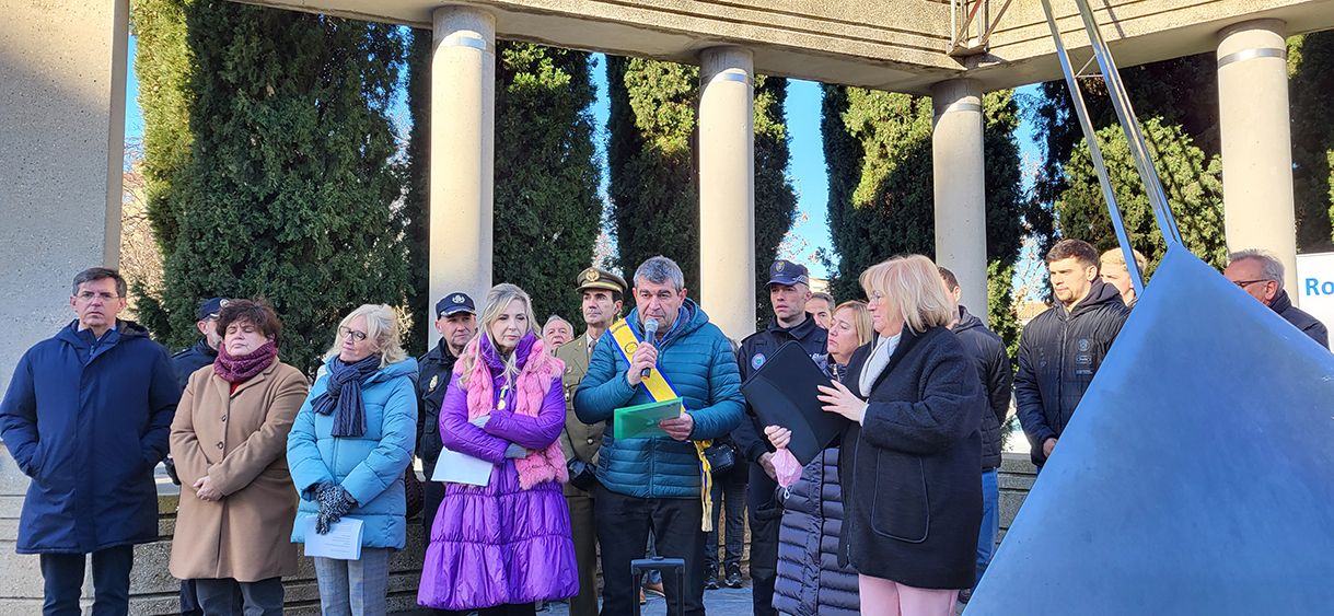 Ignacio Almudévar se dirige a los presentes