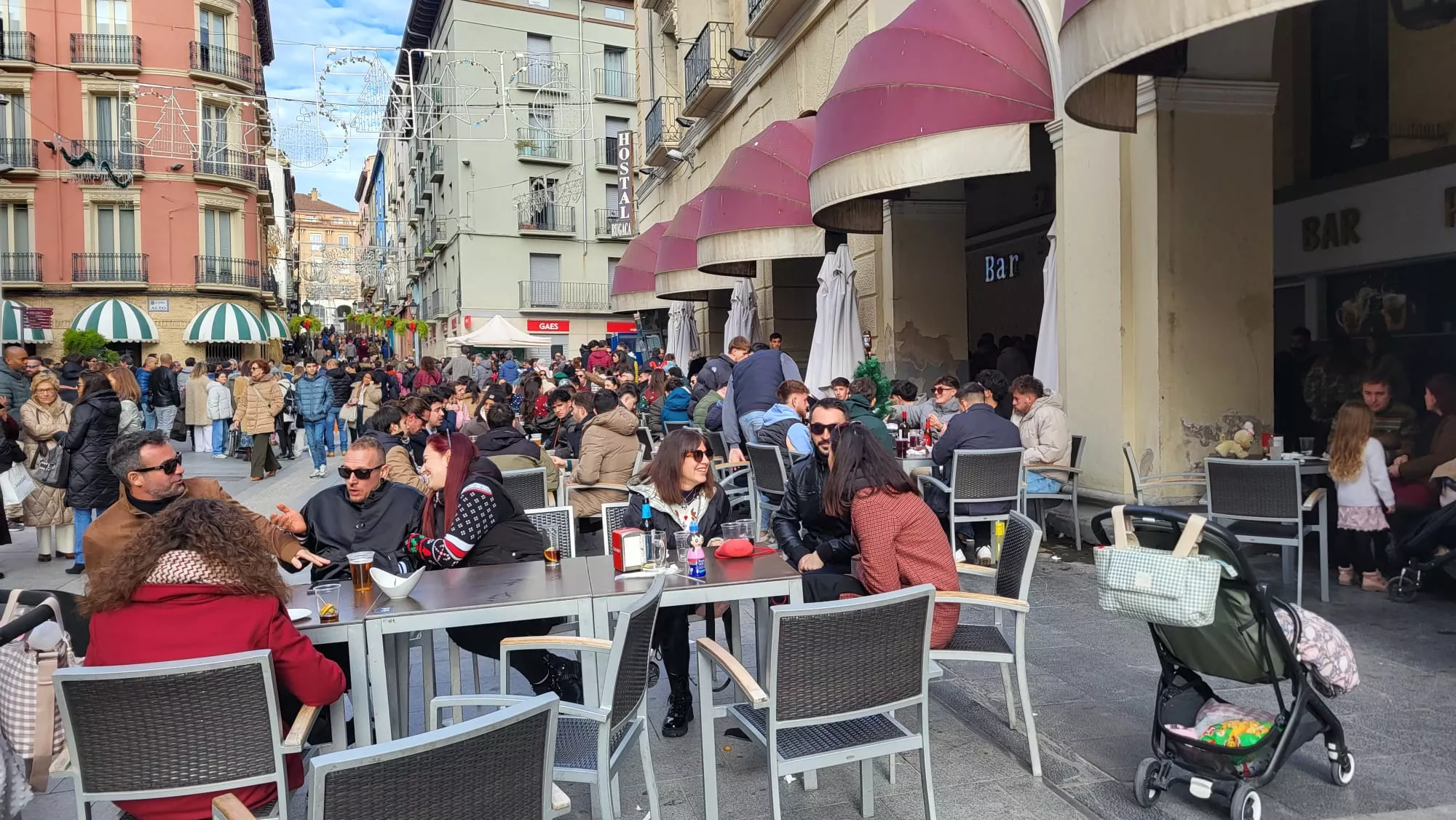  Vermú de Nochebuena en Huesca. Fotos María José Sampietro y Javier García Antón