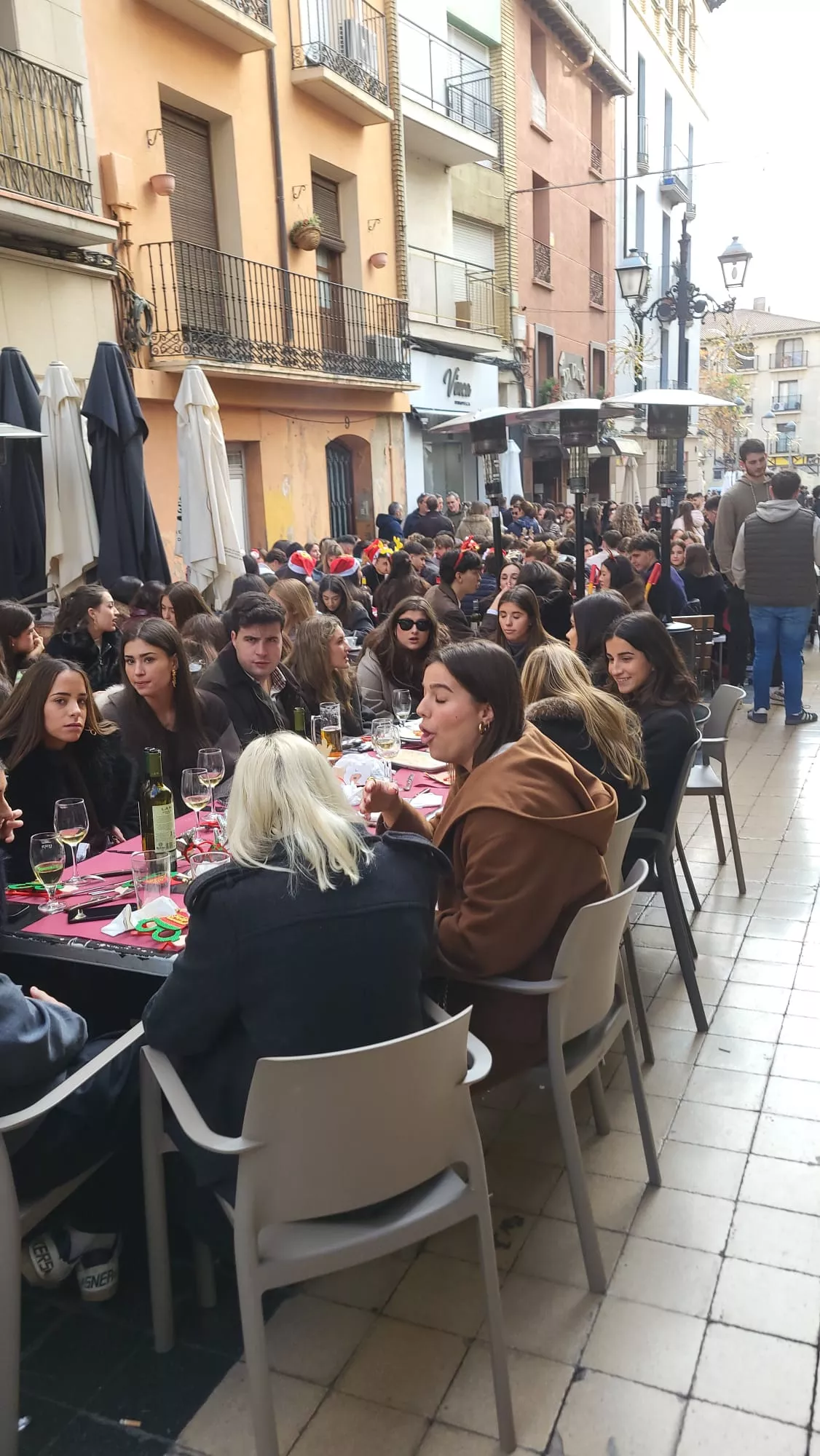  Vermú de Nochebuena en Huesca. Fotos María José Sampietro y Javier García Antón