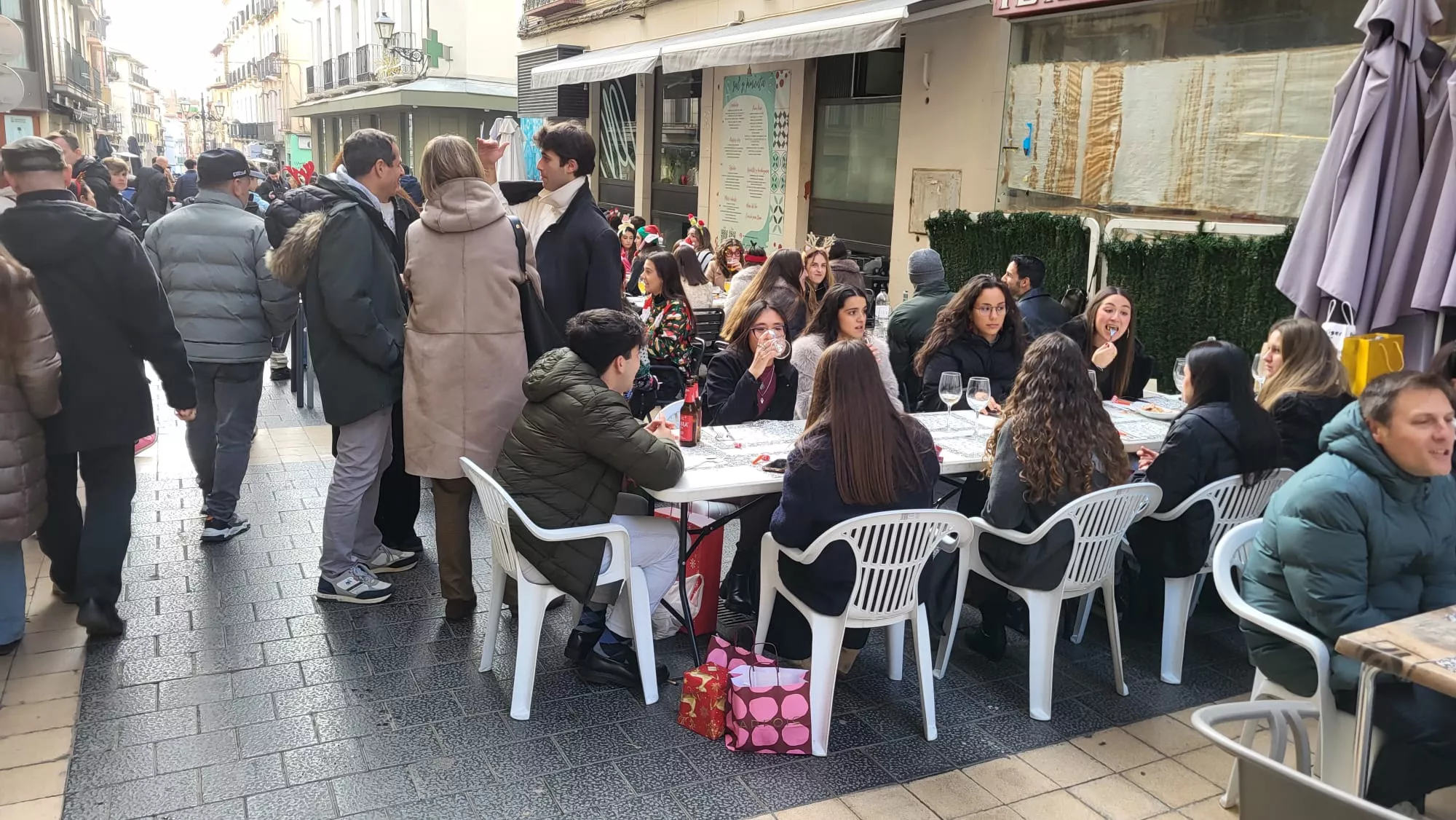  Vermú de Nochebuena en Huesca. Fotos María José Sampietro y Javier García Antón