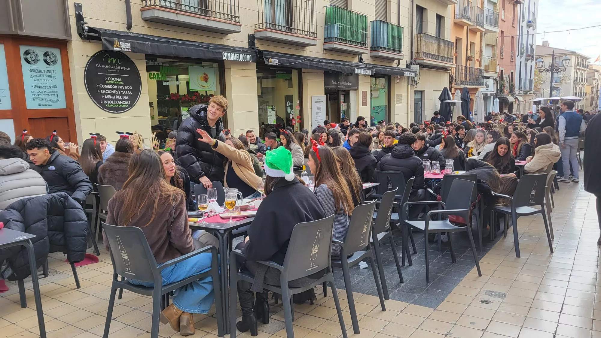  Vermú de Nochebuena en Huesca. Fotos María José Sampietro y Javier García Antón