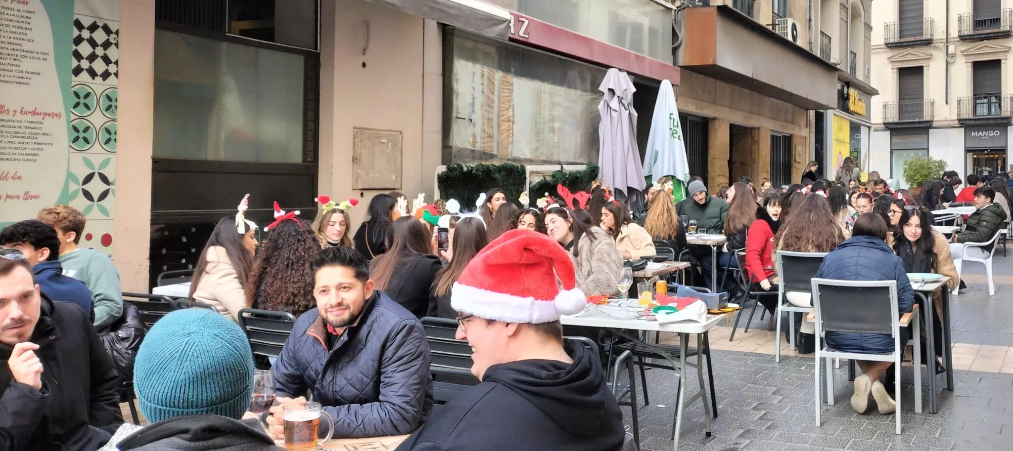 Vermú de Nochebuena en Huesca. Fotos María José Sampietro y Javier García Antón