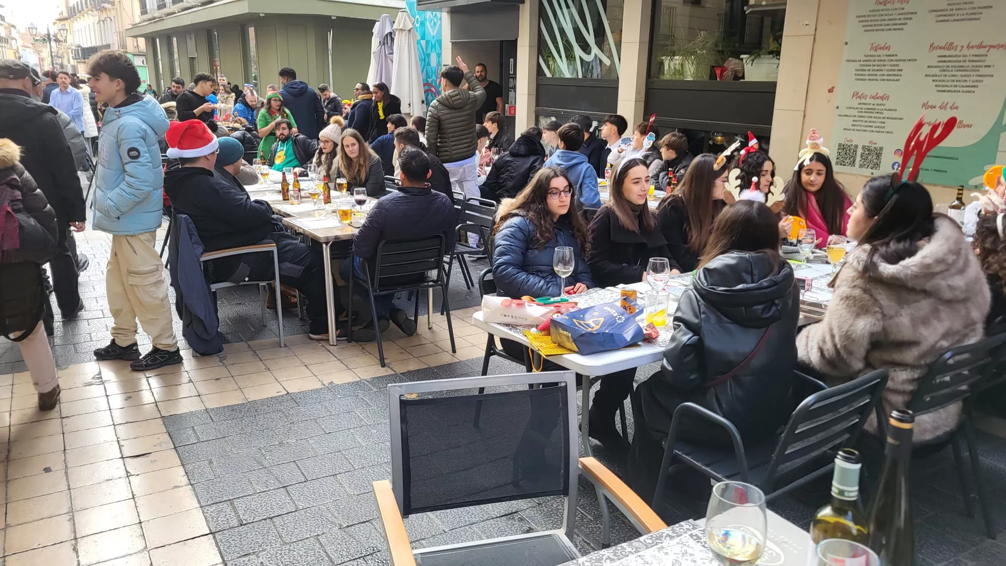  Vermú de Nochebuena en Huesca. Fotos María José Sampietro y Javier García Antón