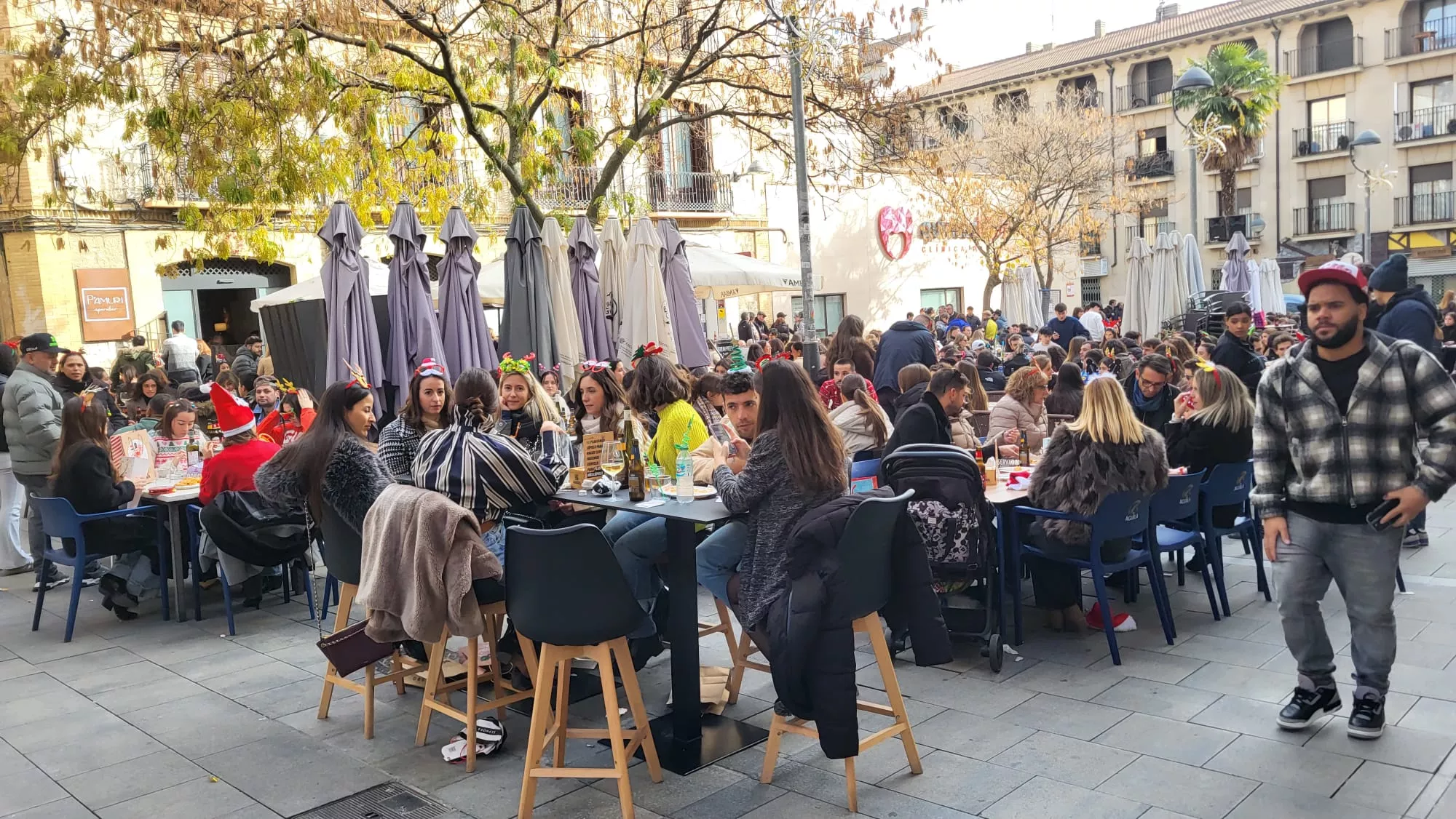  Vermú de Nochebuena en Huesca. Fotos María José Sampietro y Javier García Antón