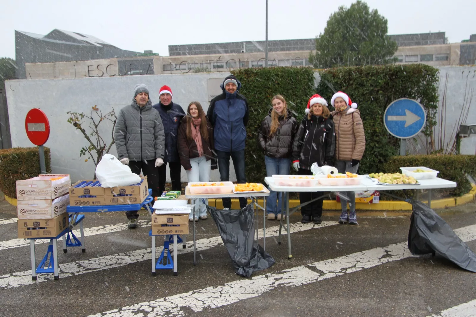 Vuelta Larga navideña de Huesca con recuerdo de José Armisén. Foto Carlos Neofato