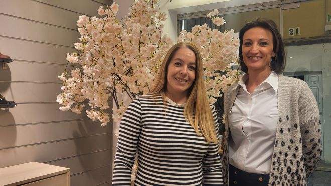 Fernanda y Cristina. Foto Myriam Martínez Fernanda y Cristina. Foto Myriam Martínez