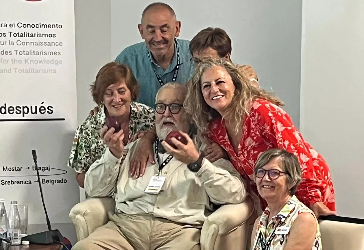 4. Foto con varios oscenses(002)