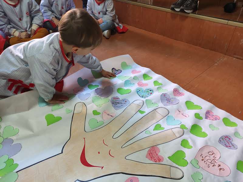 Día de la Paz en infantil de Salesianos