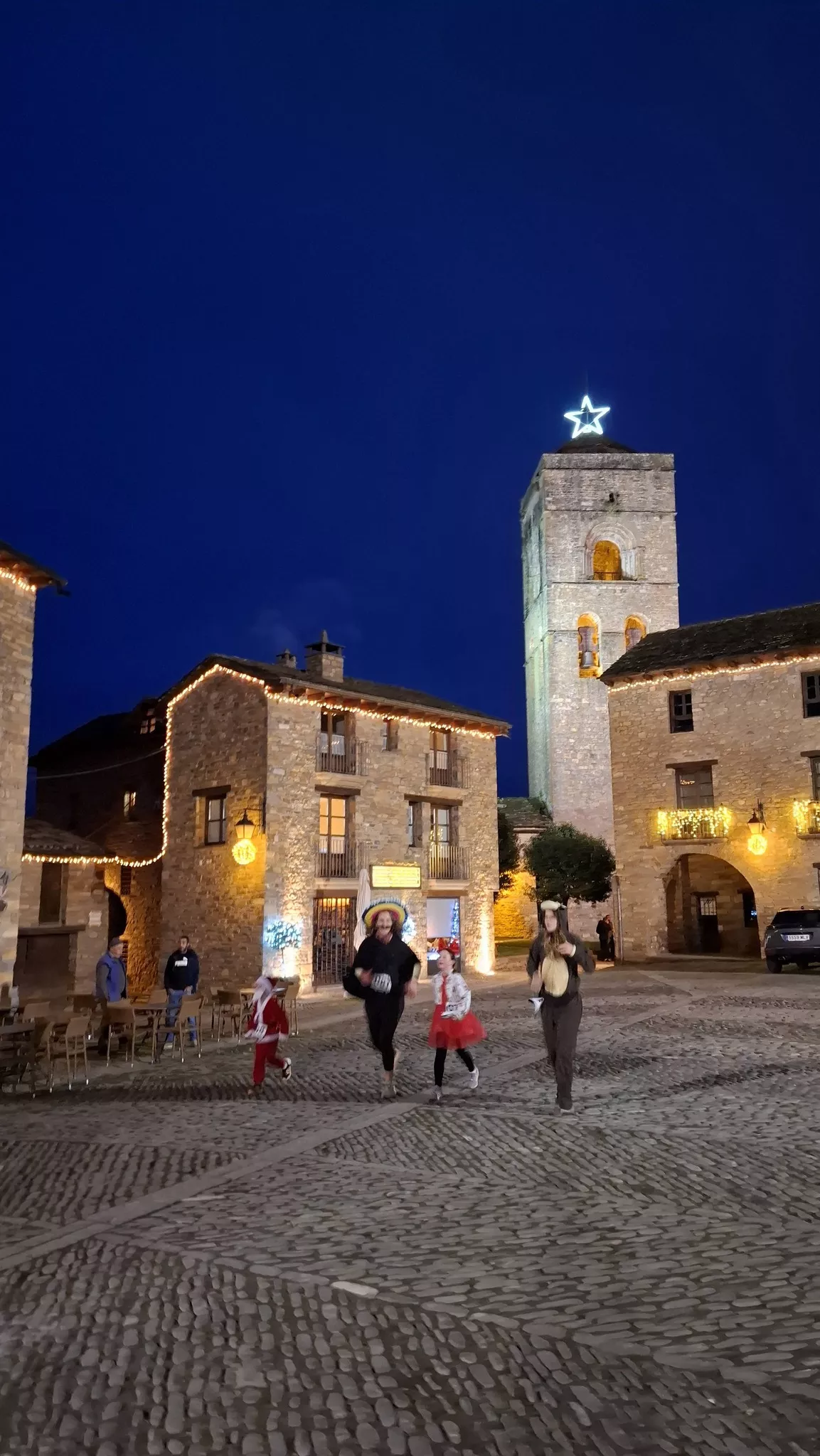 María Aso y Martín Chéliz, ganadores de la San Silvestre Sobrarbense ...