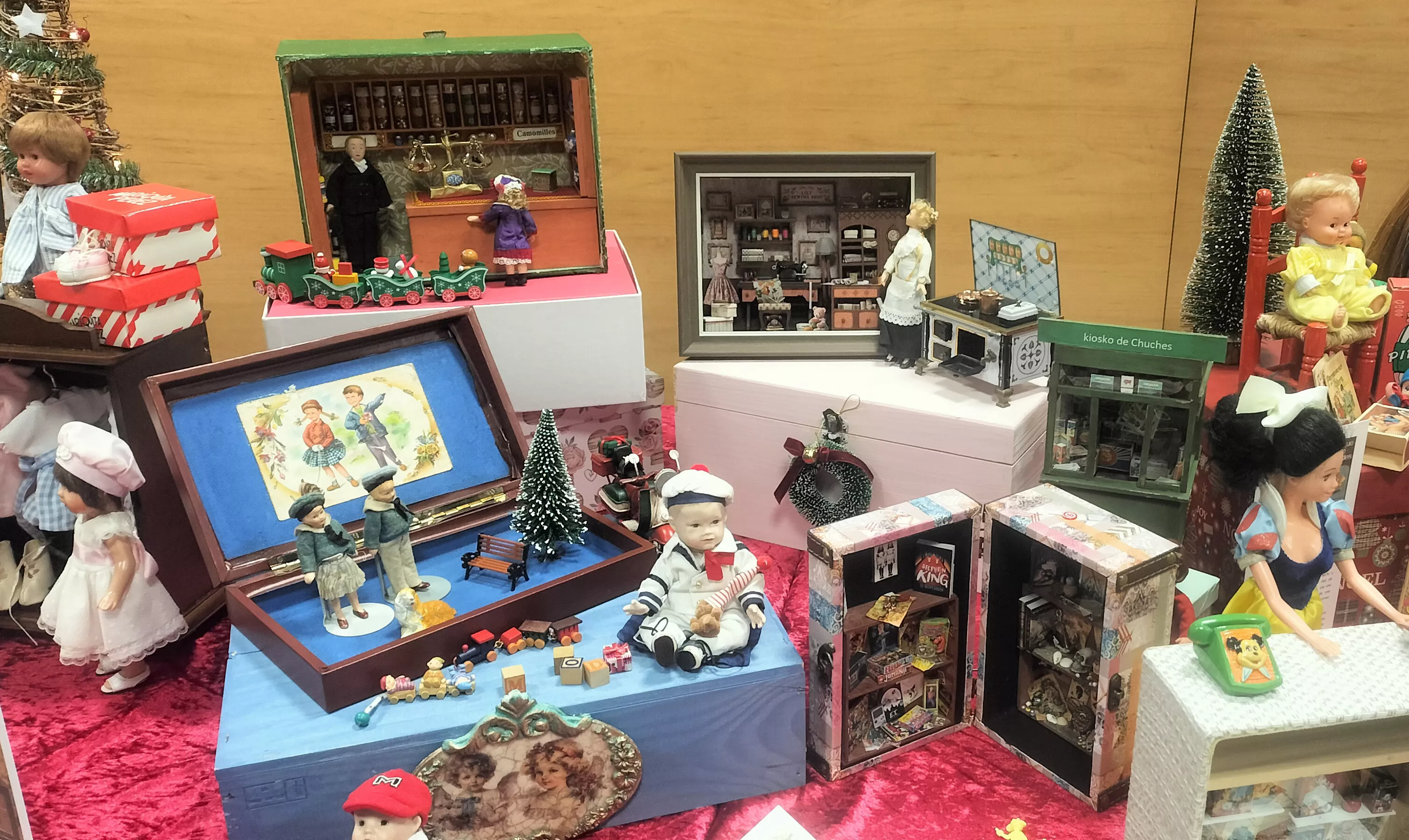 Imágenes de la exposición de juguetes en Fundación Ibercaja Huesca