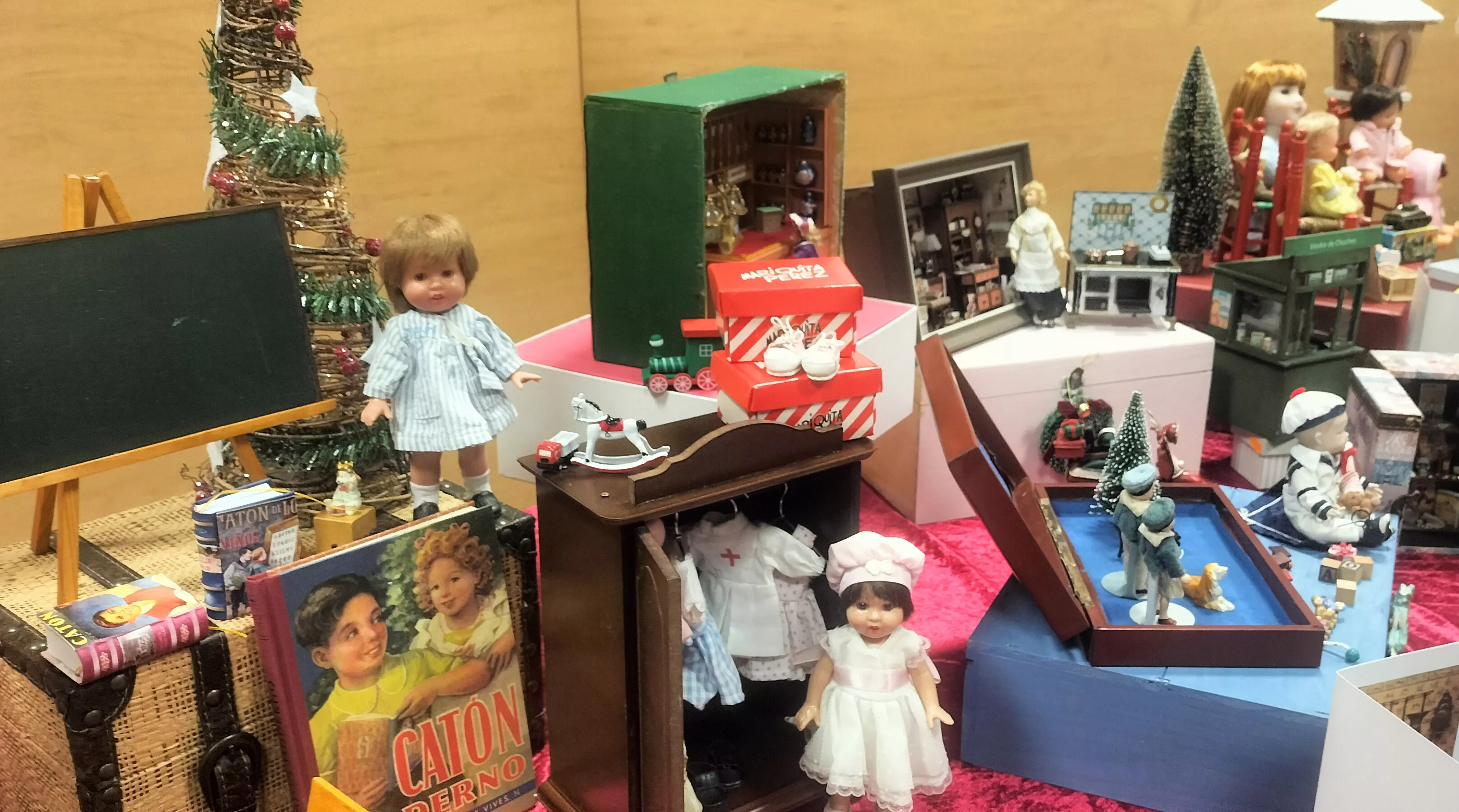 Imágenes de la exposición de juguetes en Fundación Ibercaja Huesca