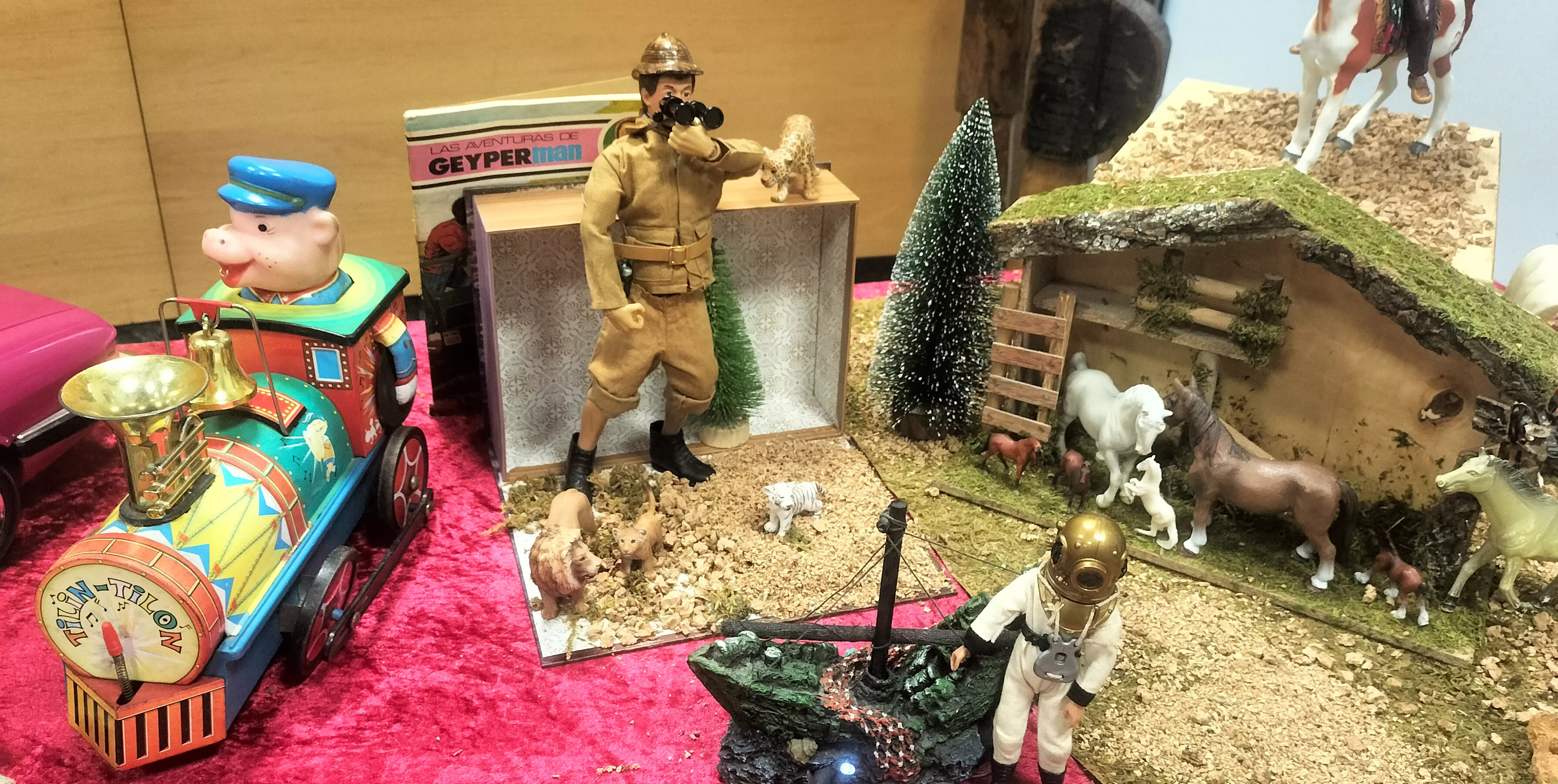 Imágenes de la exposición de juguetes en Fundación Ibercaja Huesca