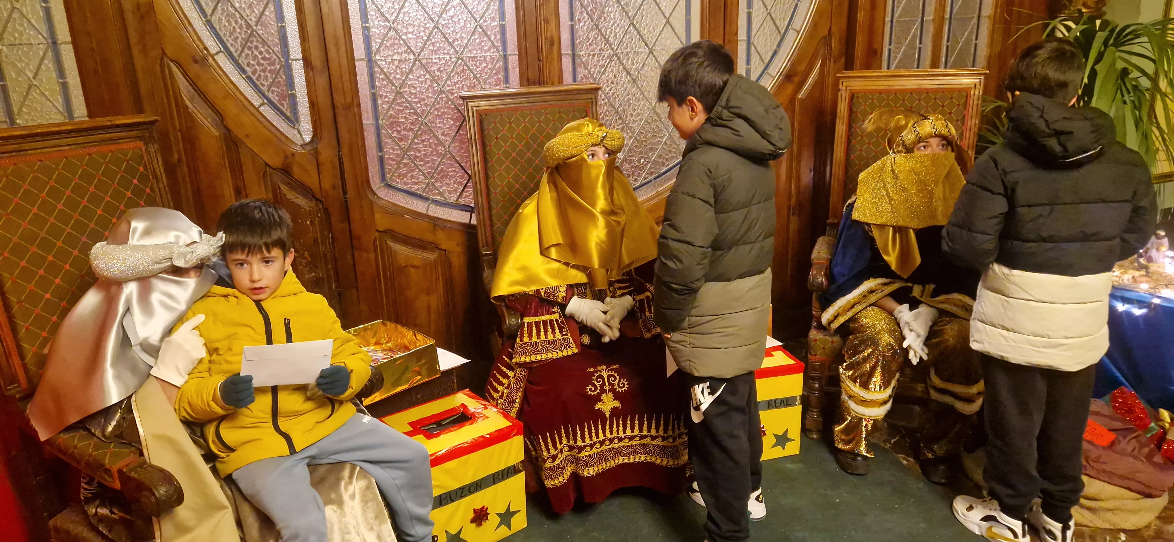 Rodillas reales de 2026. Foto Myriam Martínez