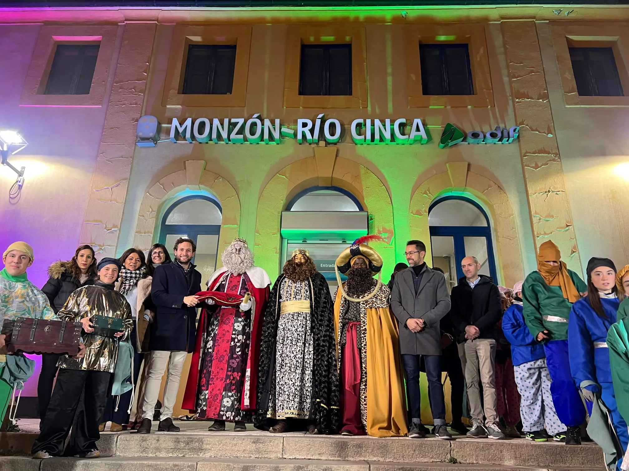 Sus Majestades los Reyes Magos volverán a llegar en tren a Monzón.