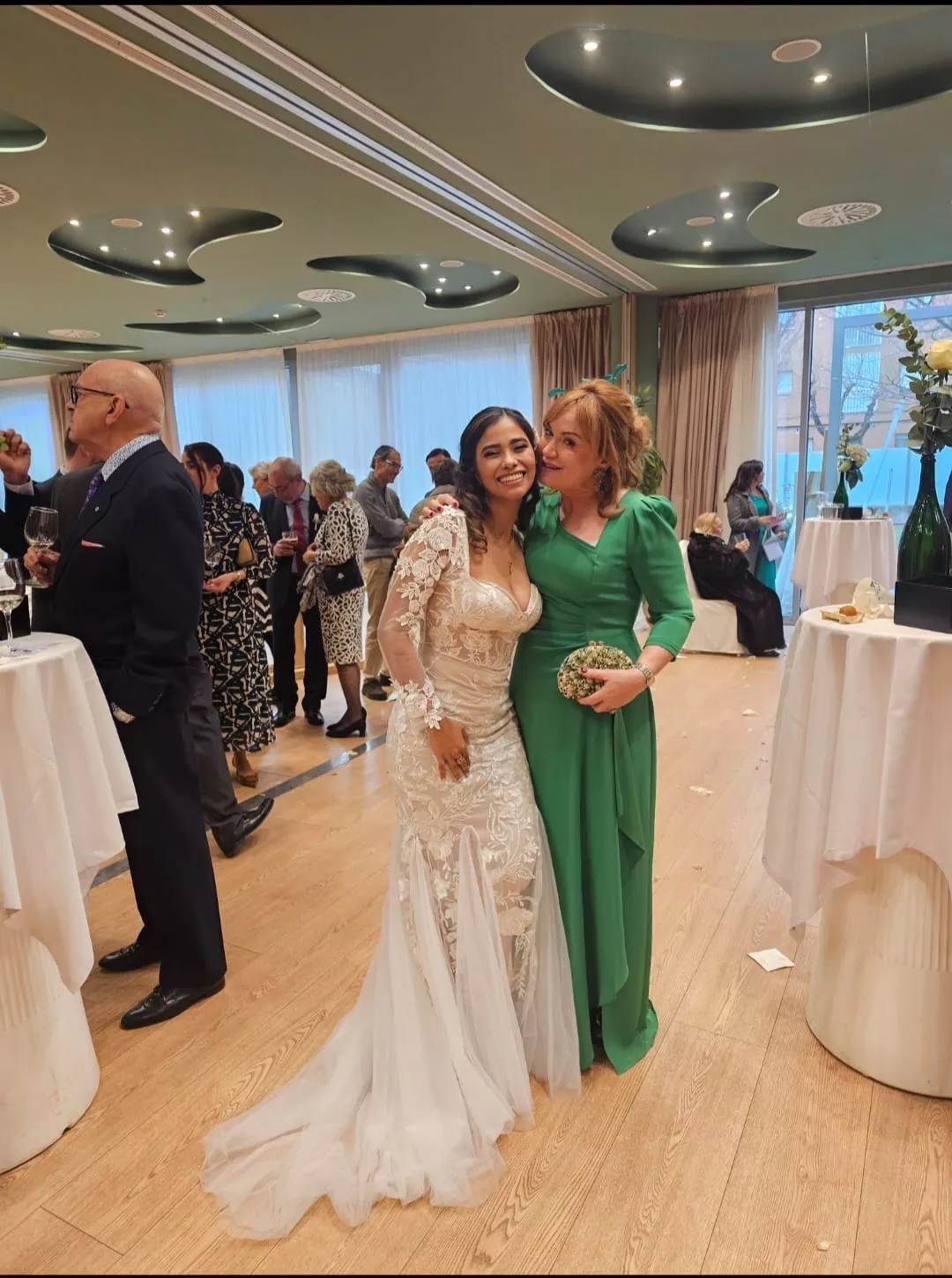 Boda de Pablo Gállego y la doctora nicaragüense Dayana Hernández