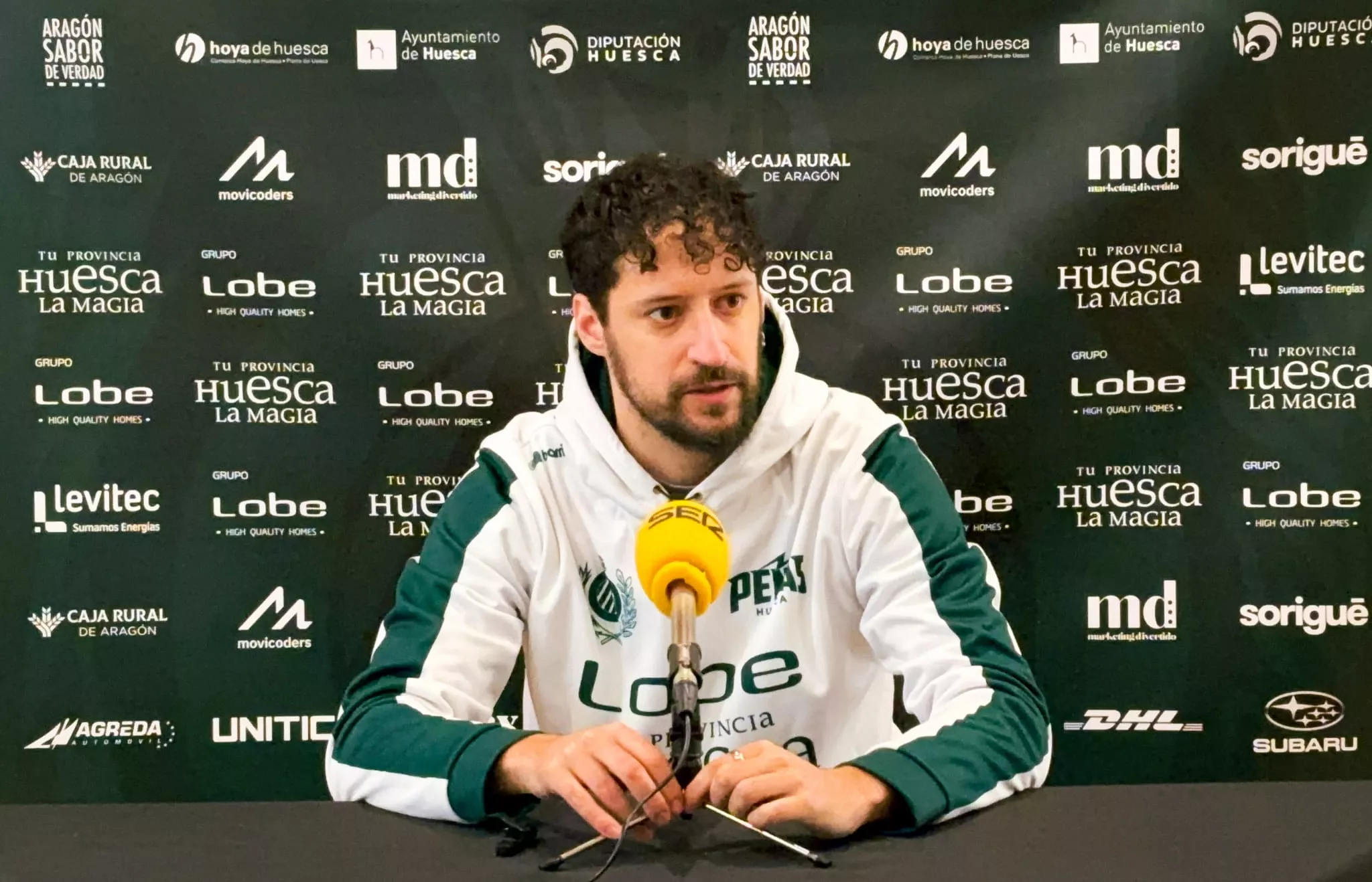 Santi Cerdán, entrenador de Lobe Huesca la Magia