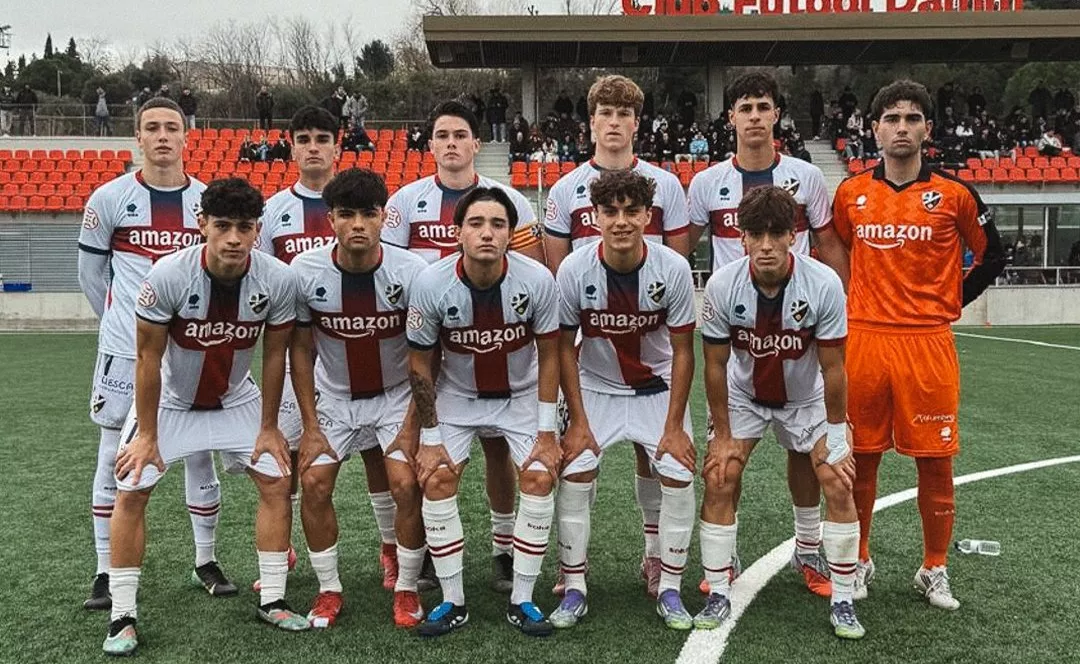 Once del Huesca Juvenil División de Honor en la visita a la Damm. Foto: @CanteraSDHuesca